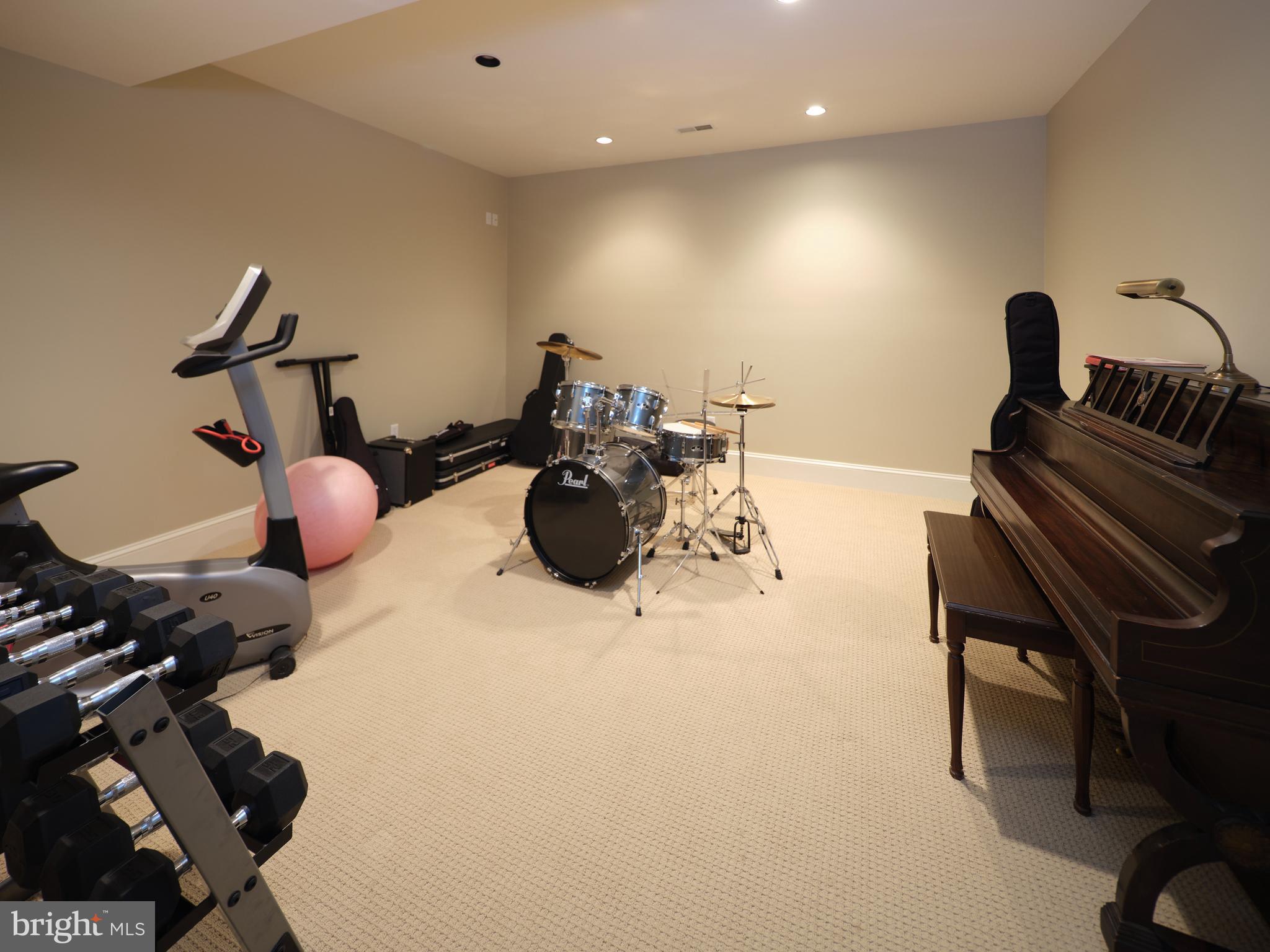 STONEYMEAD - Residential