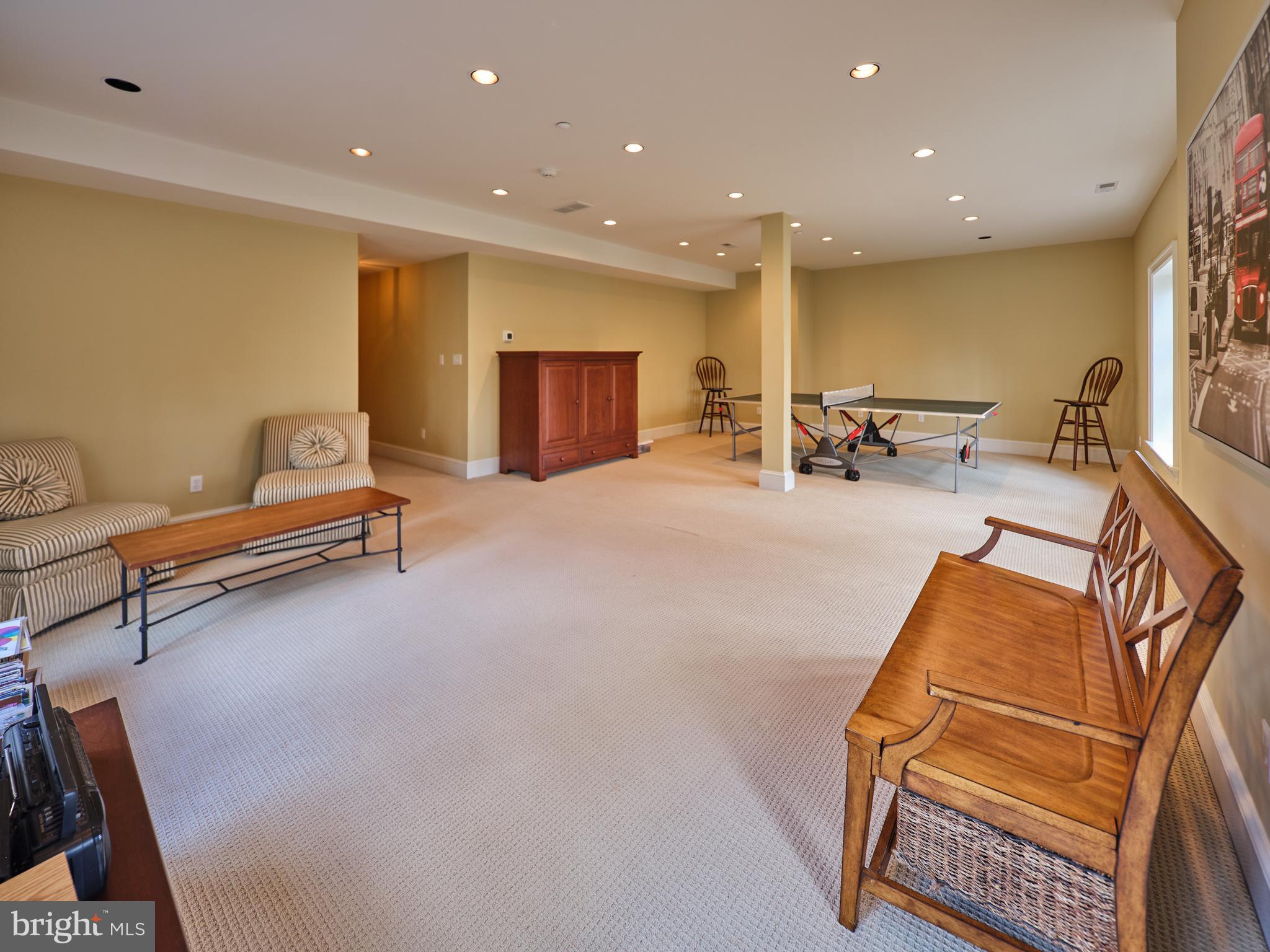 STONEYMEAD - Residential