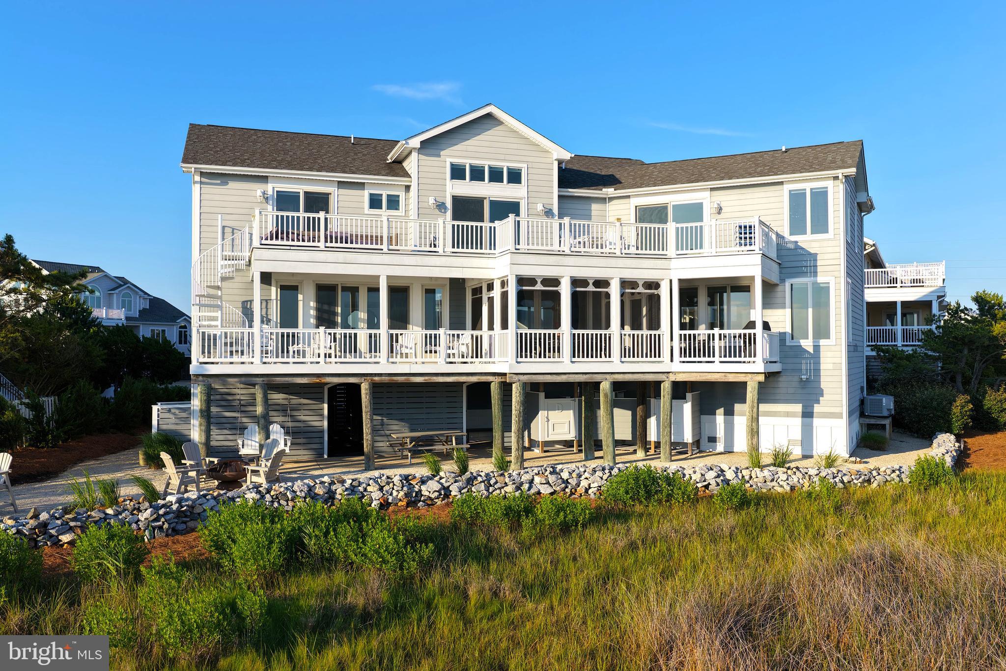 SEATOWNE - Residential