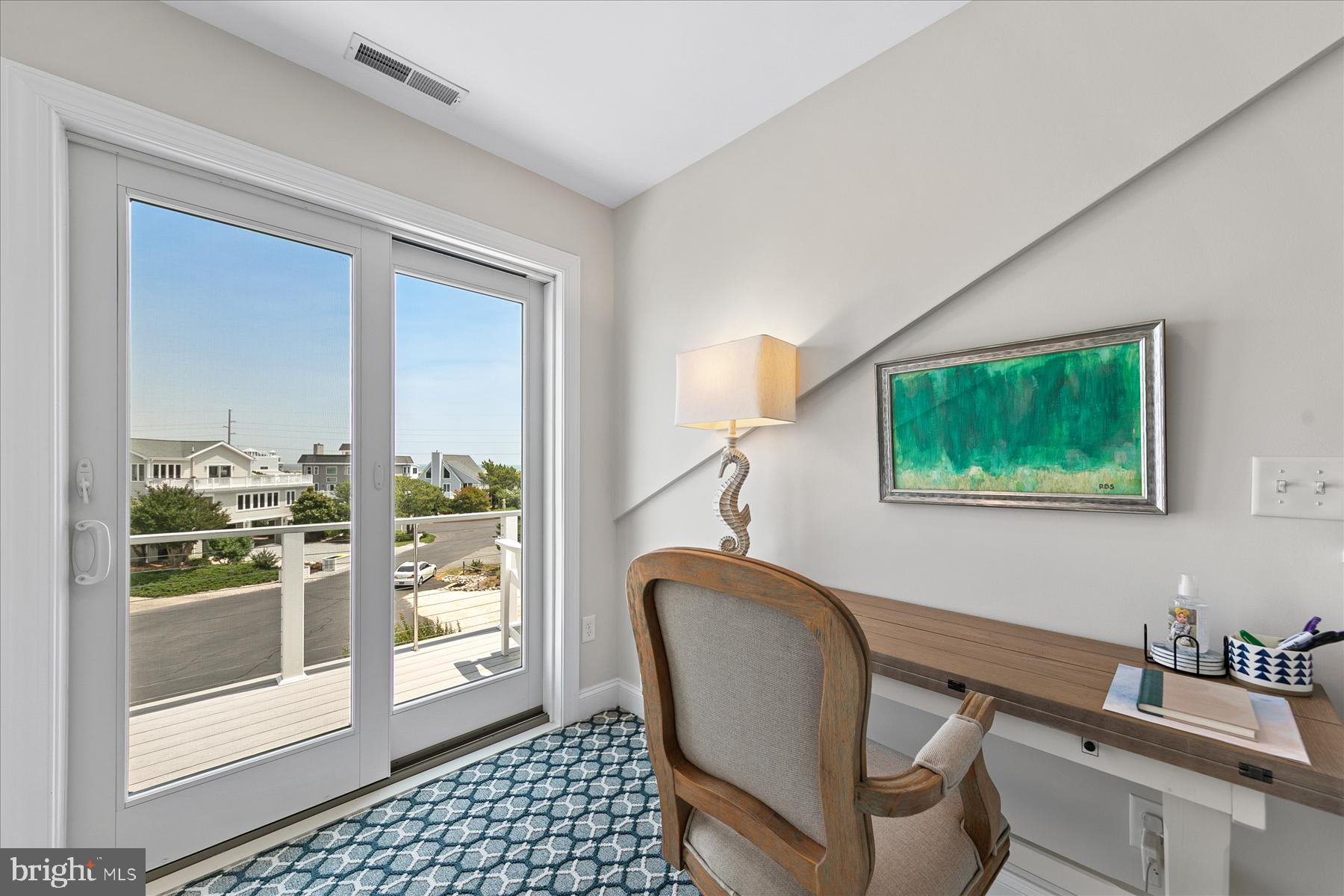 SEATOWNE - Residential