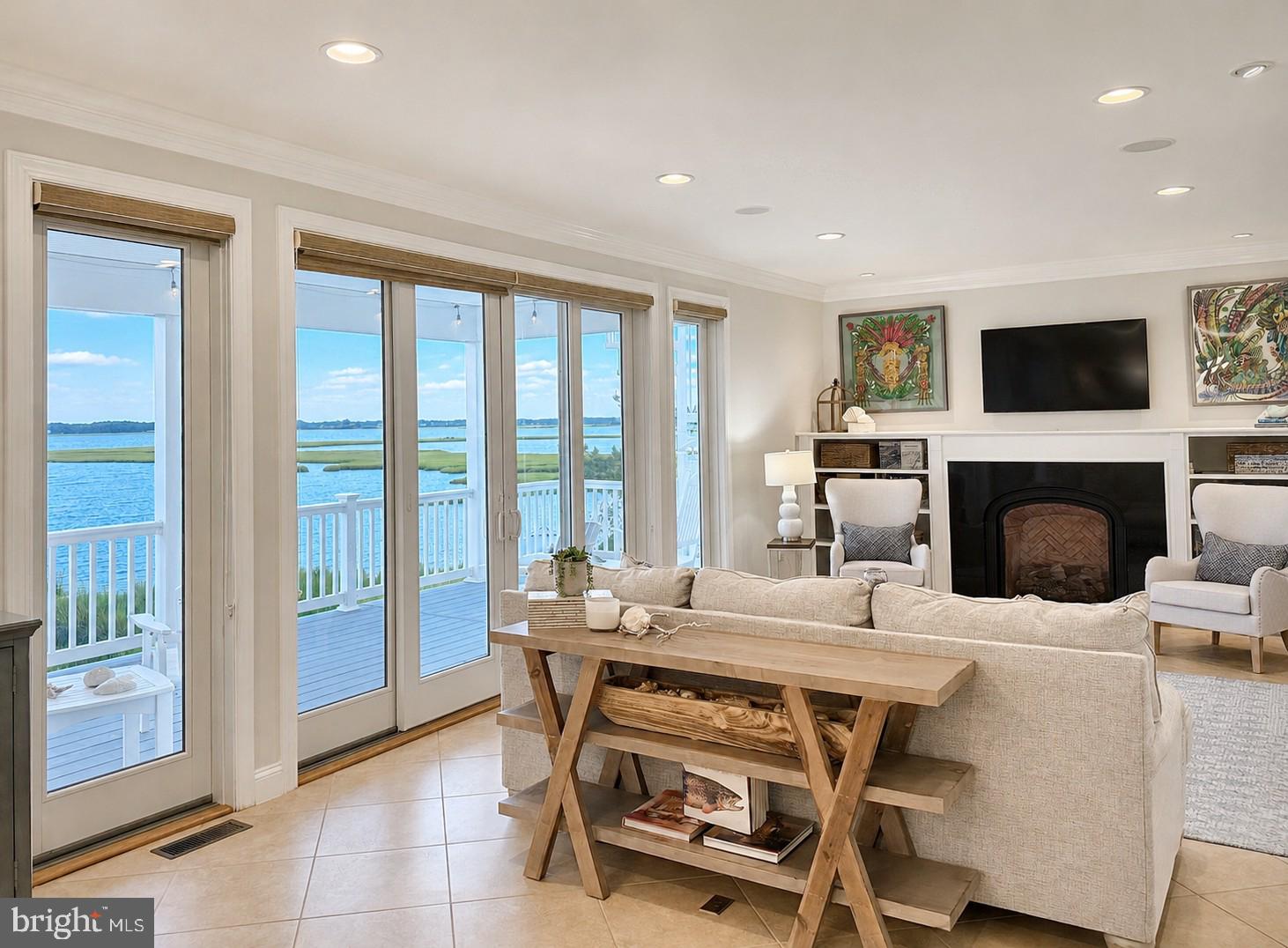 SEATOWNE - Residential