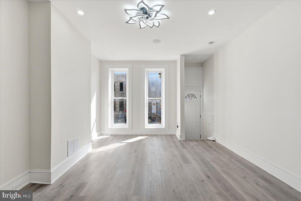 OLIVER - Residential