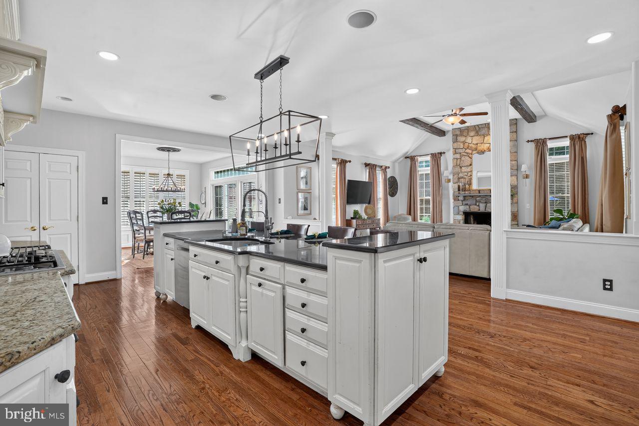 CHANTILLY FARM - Residential