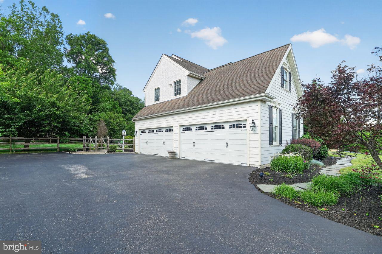 CHANTILLY FARM - Residential