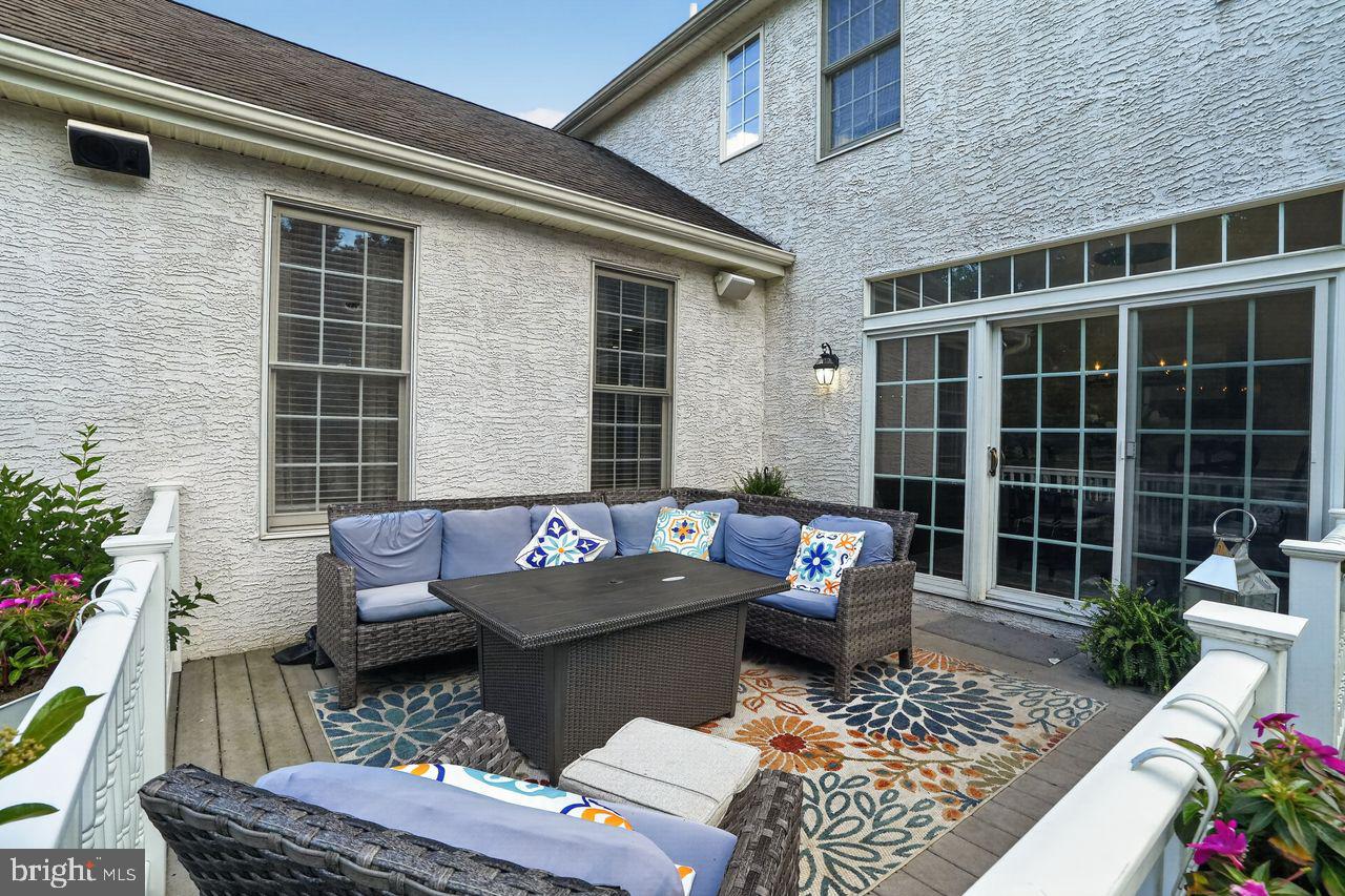 CHANTILLY FARM - Residential