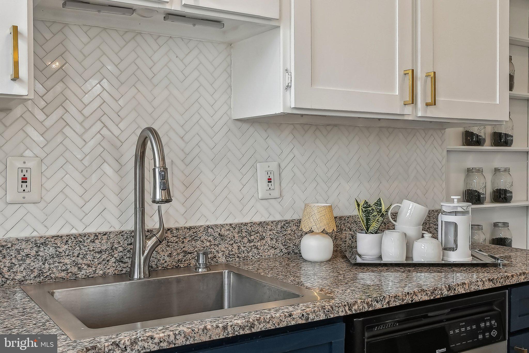 FAIRLINGTON TOWNE - Residential
