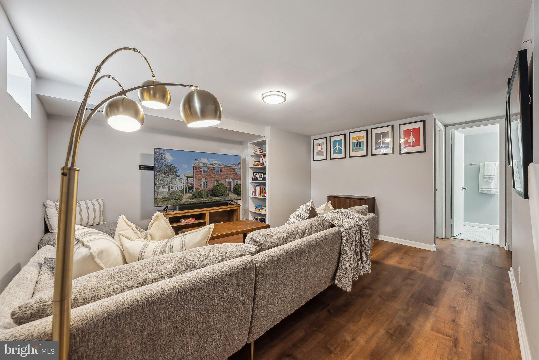 FAIRLINGTON TOWNE - Residential