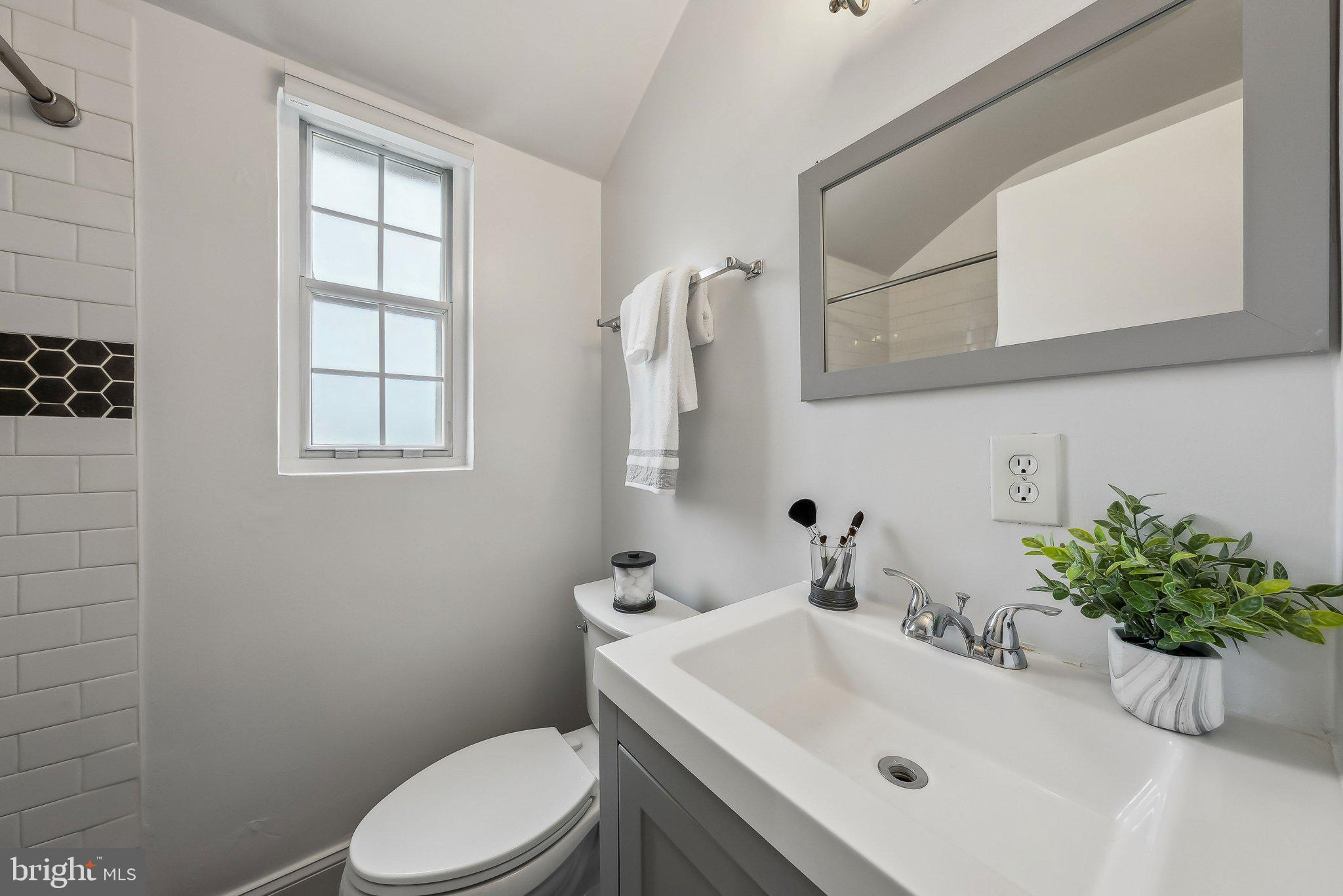 FAIRLINGTON TOWNE - Residential