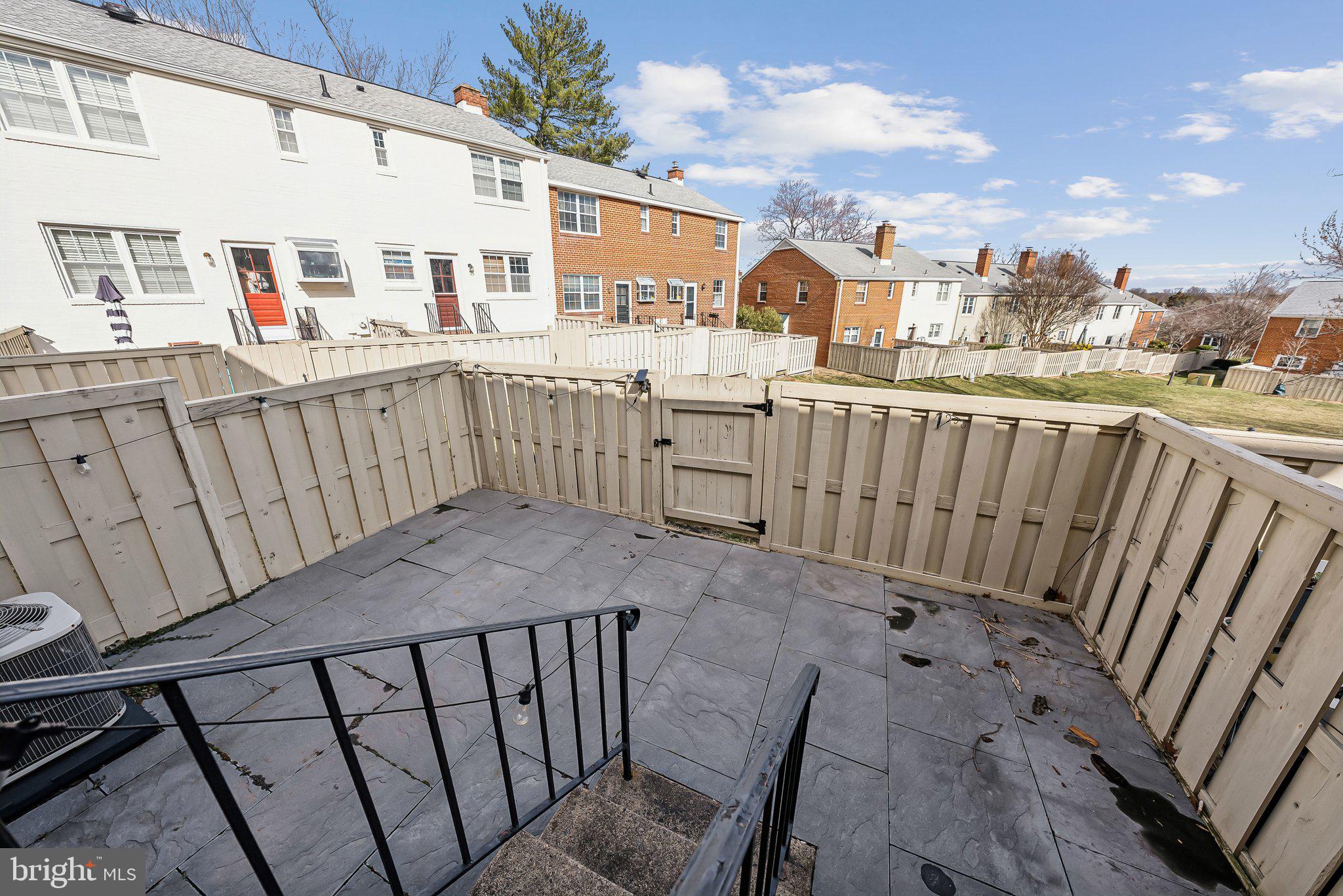 FAIRLINGTON TOWNE - Residential