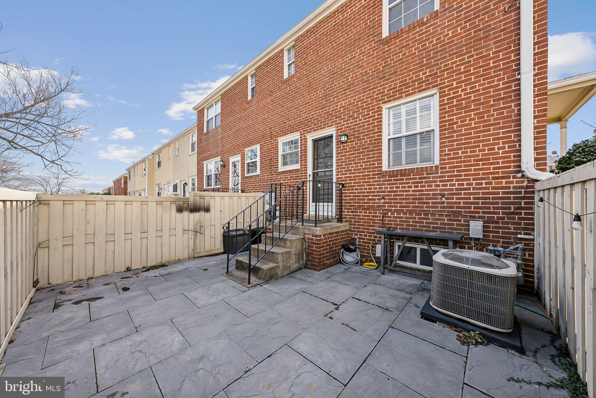 FAIRLINGTON TOWNE - Residential