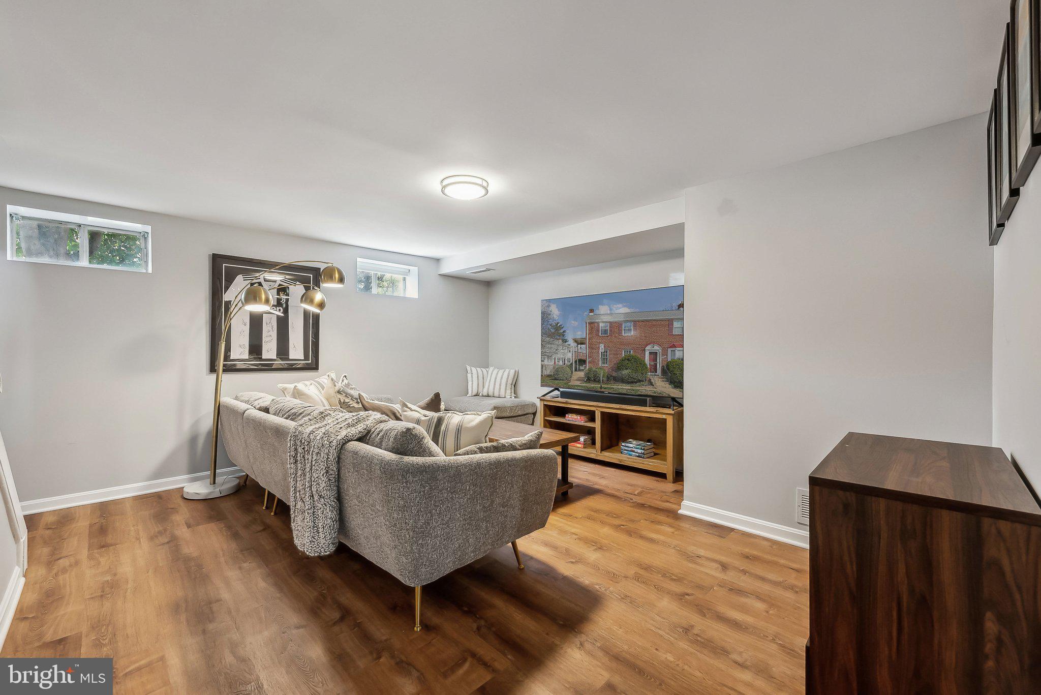 FAIRLINGTON TOWNE - Residential