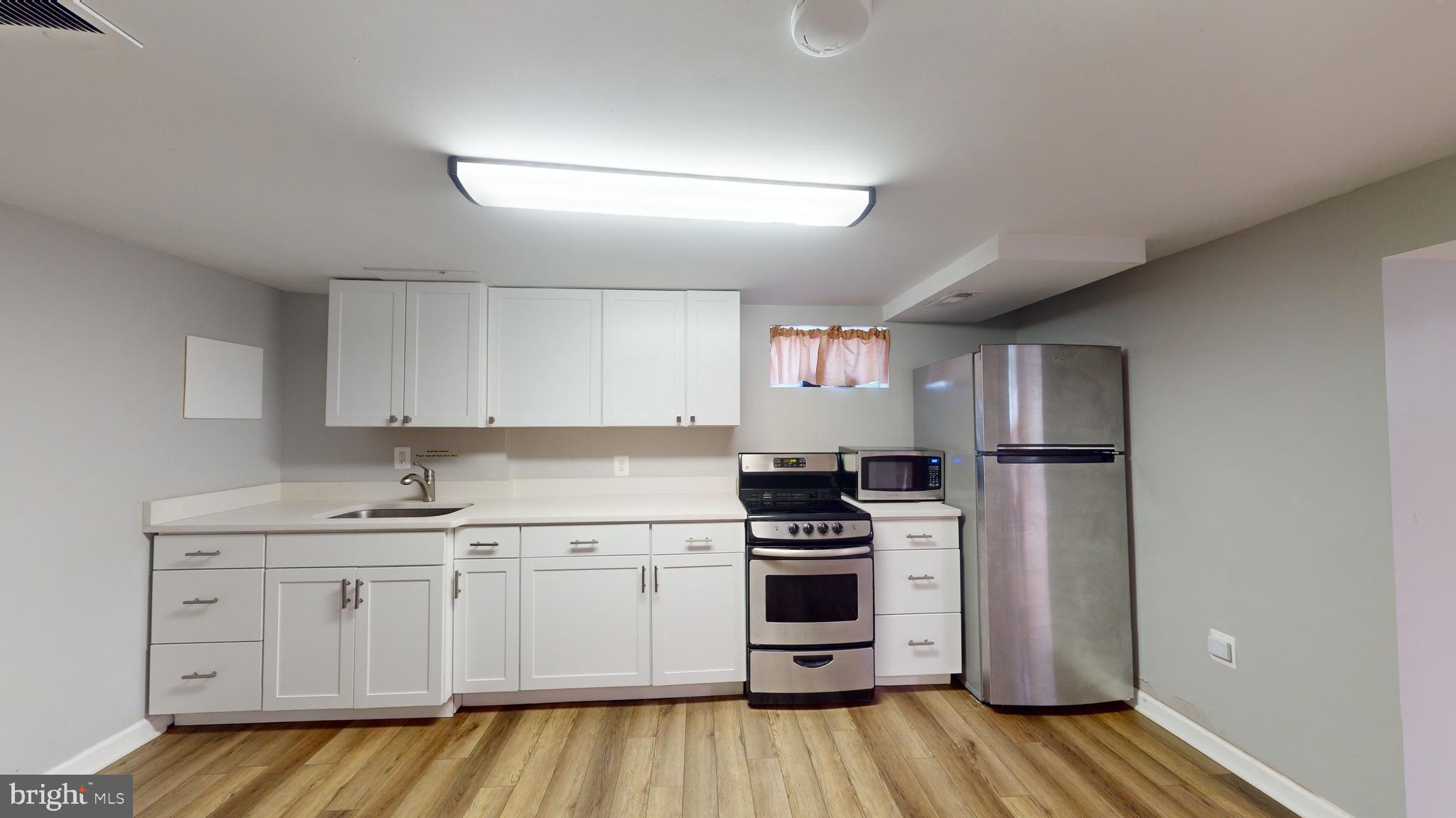 GREGORY HEIGHTS - Residential Lease