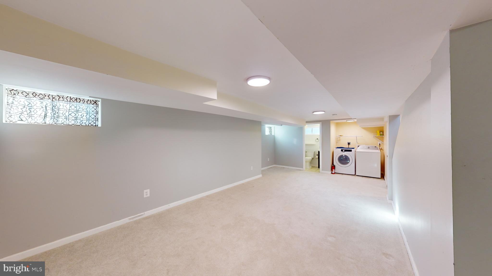 GREGORY HEIGHTS - Residential Lease