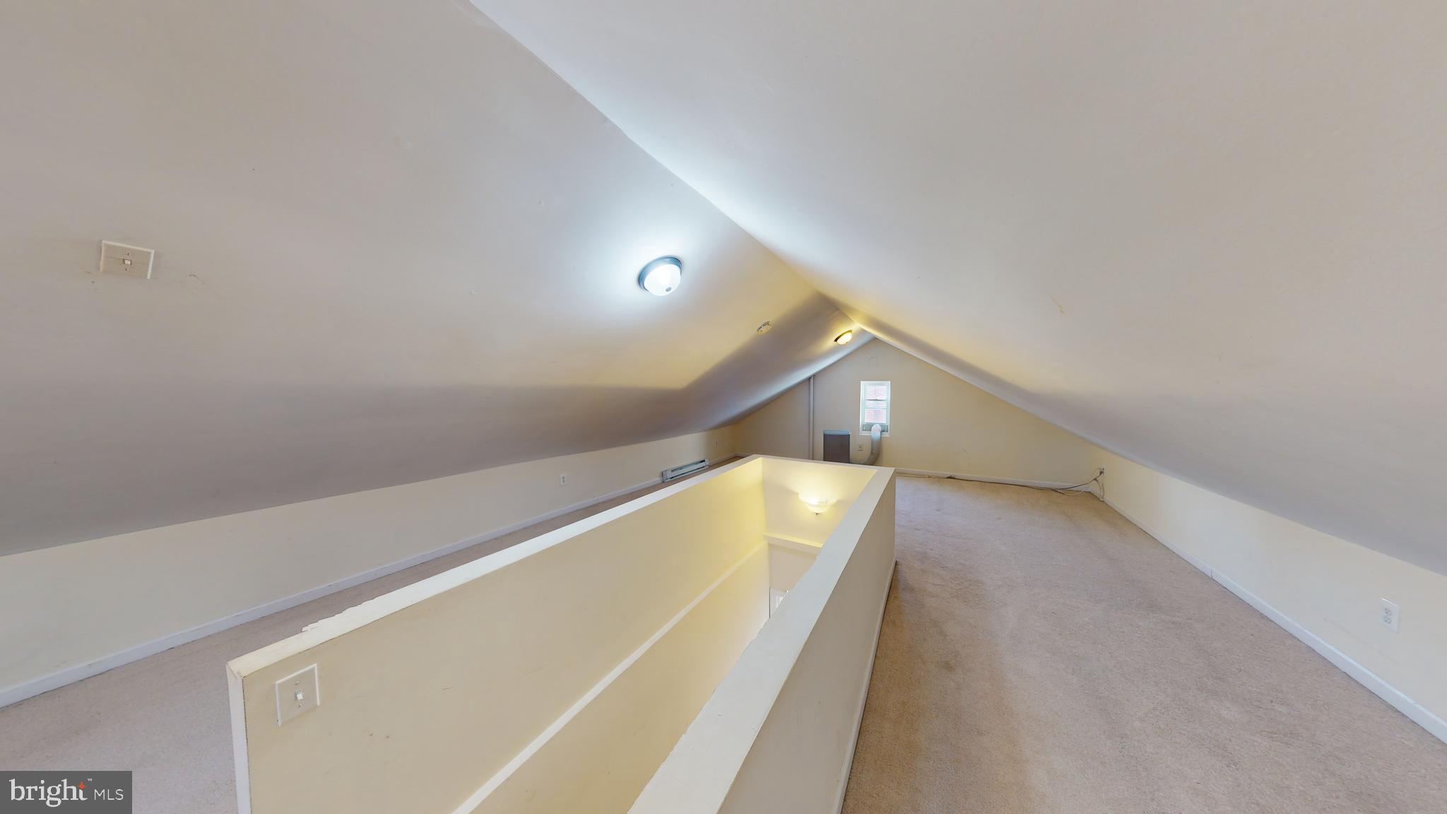 GREGORY HEIGHTS - Residential Lease