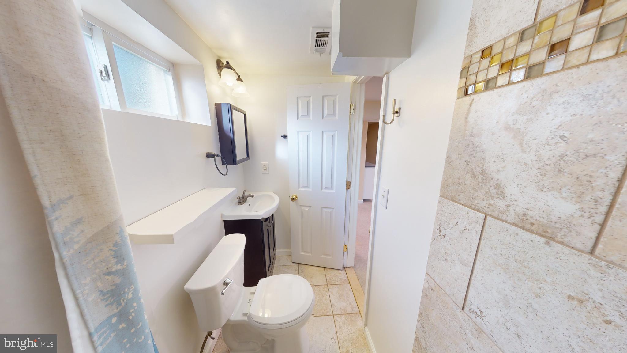 GREGORY HEIGHTS - Residential Lease
