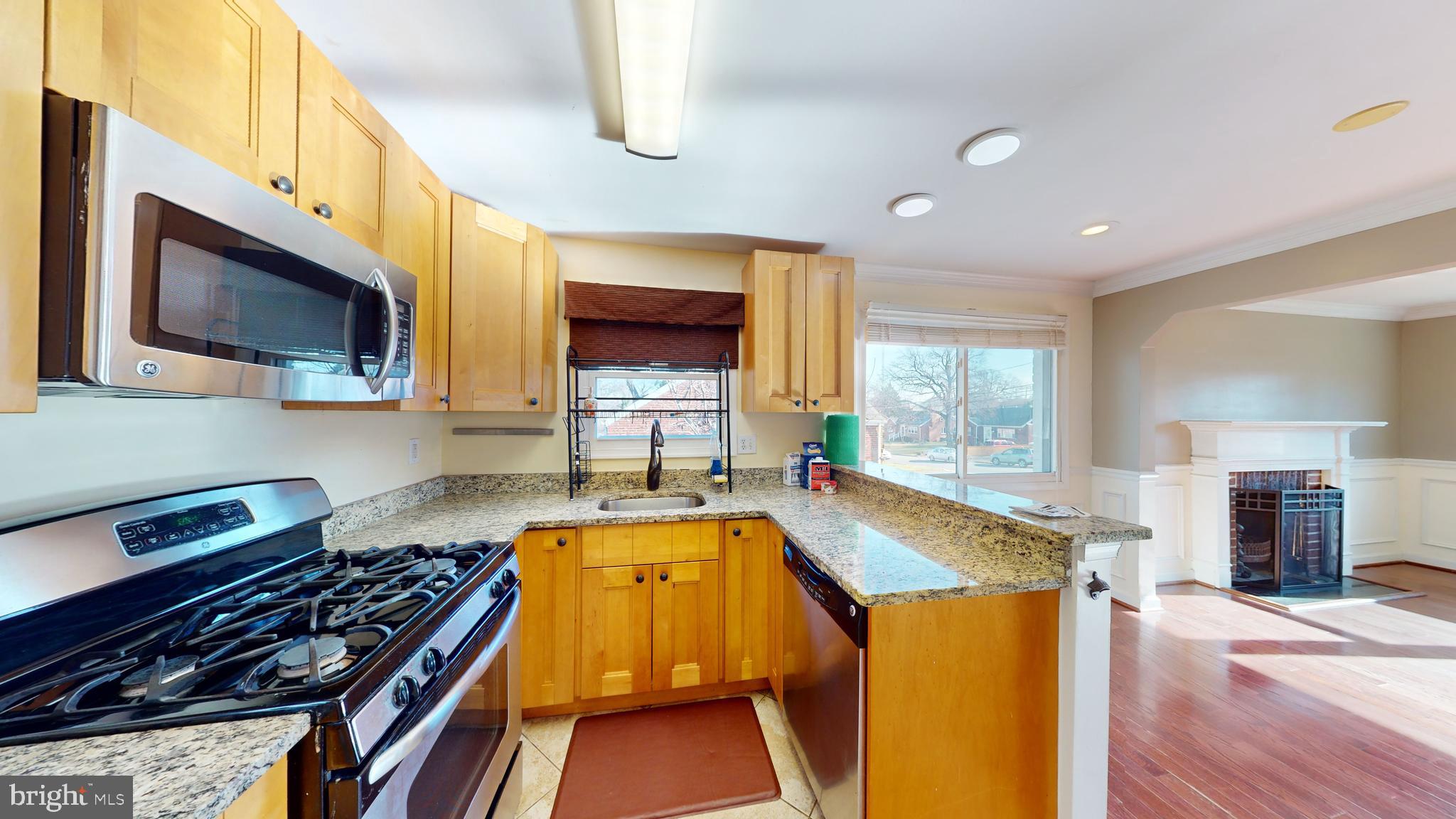 GREGORY HEIGHTS - Residential Lease