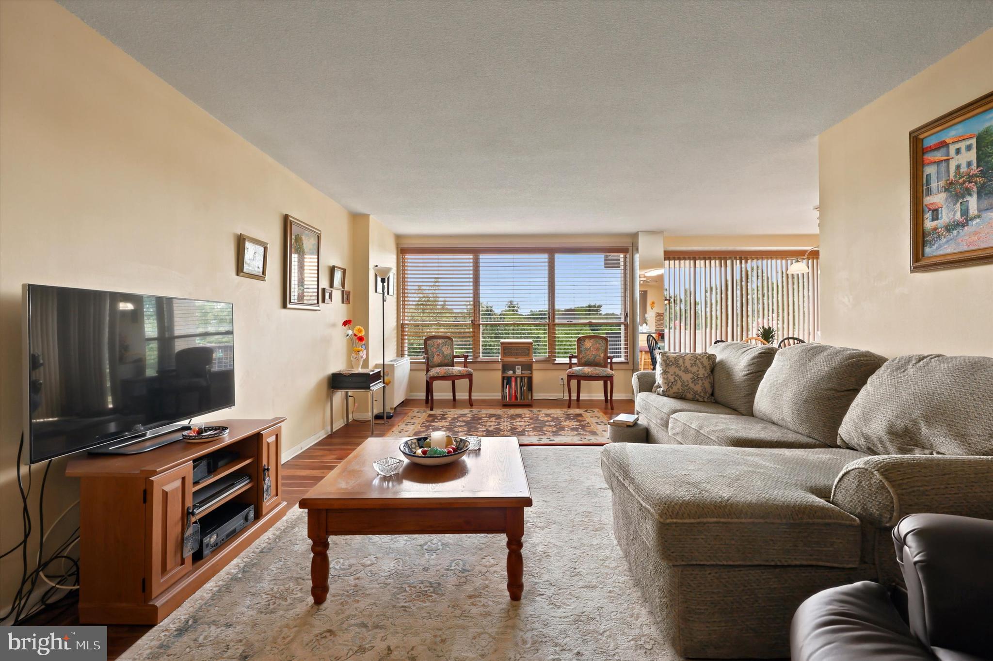 GREEN HILL - Residential