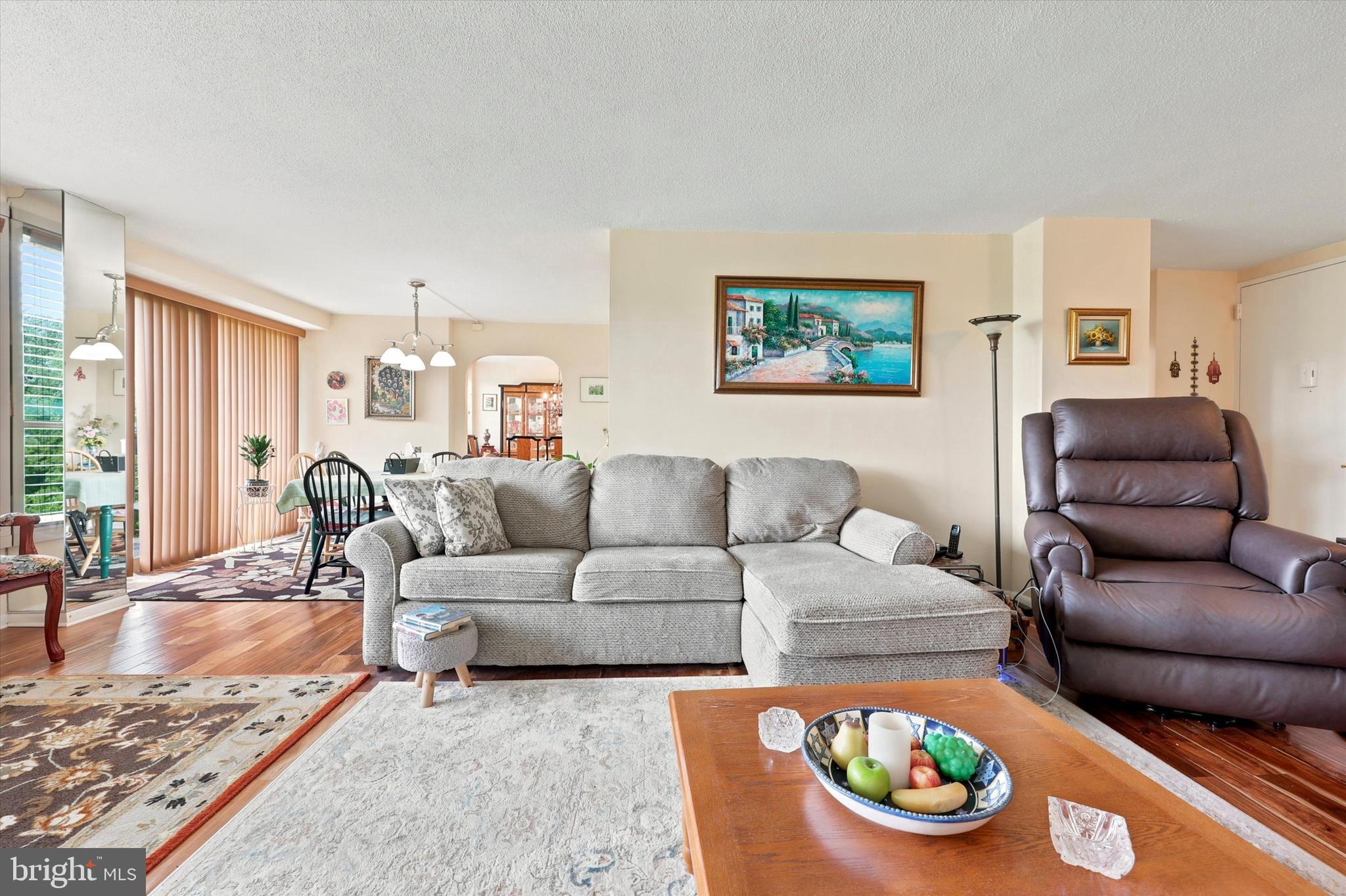 GREEN HILL - Residential