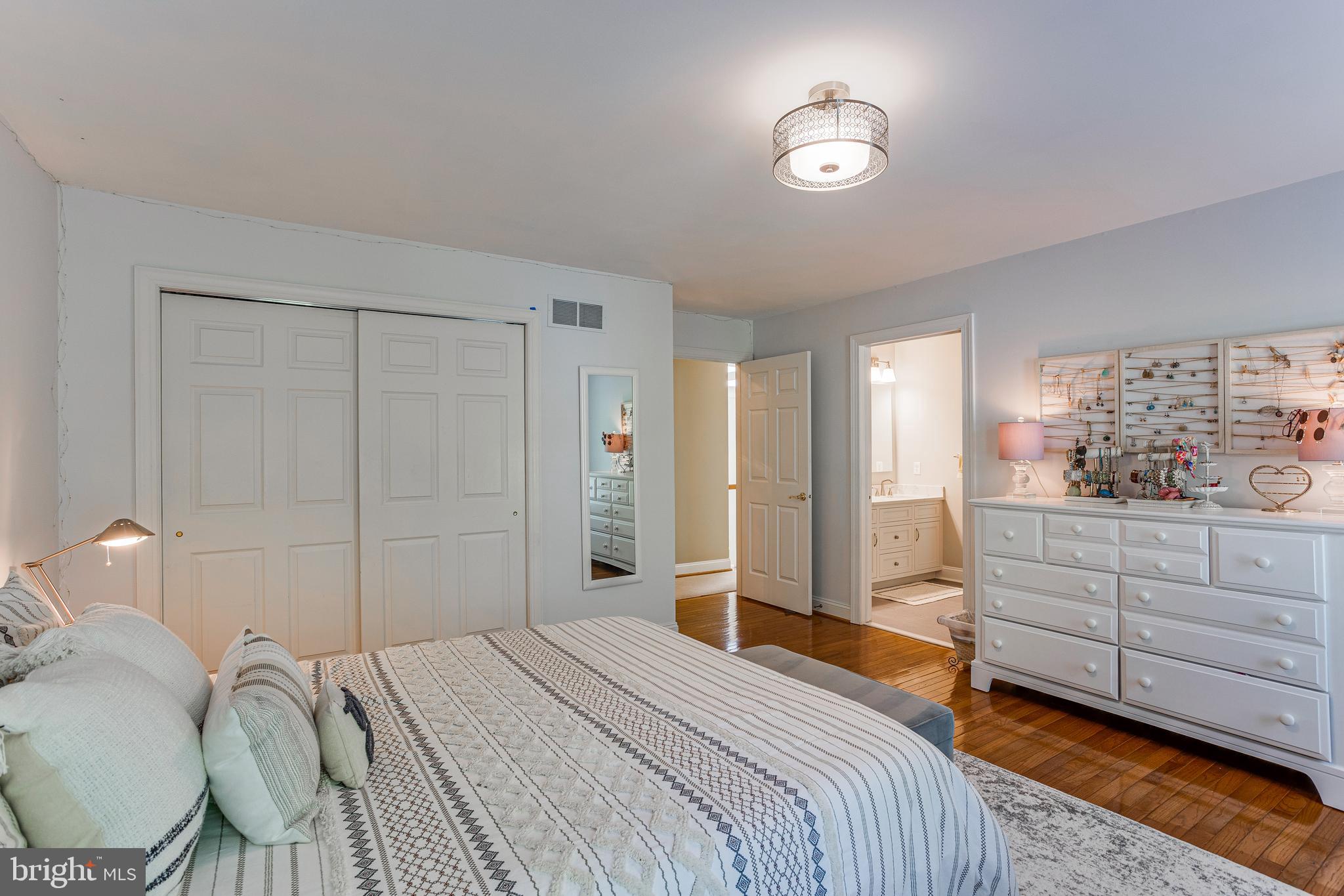 SPRINGTON CHASE - Residential