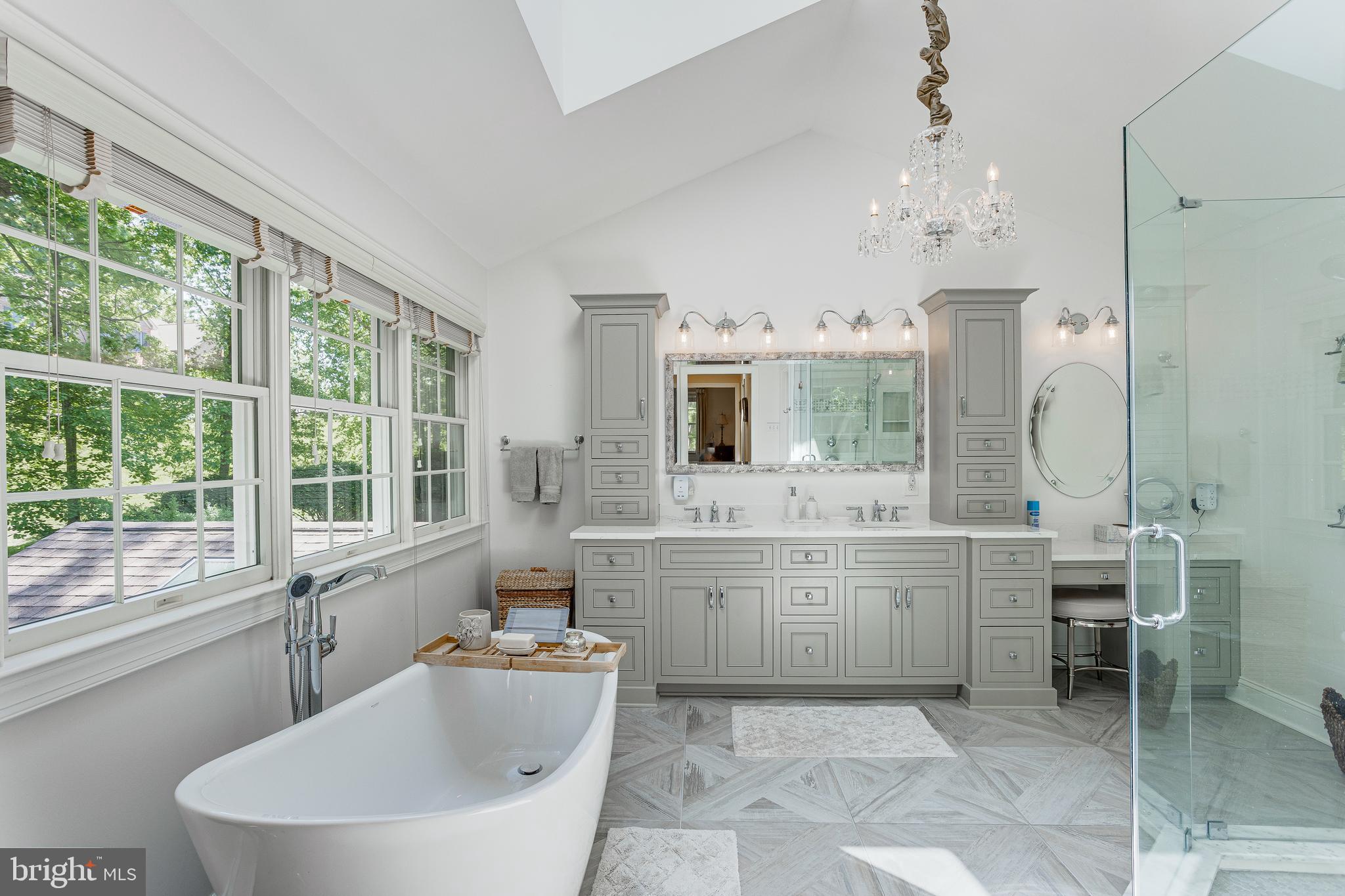SPRINGTON CHASE - Residential