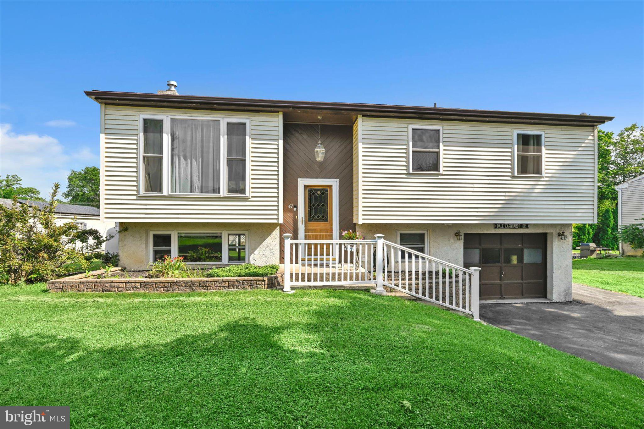 CHARMING DALE - Residential