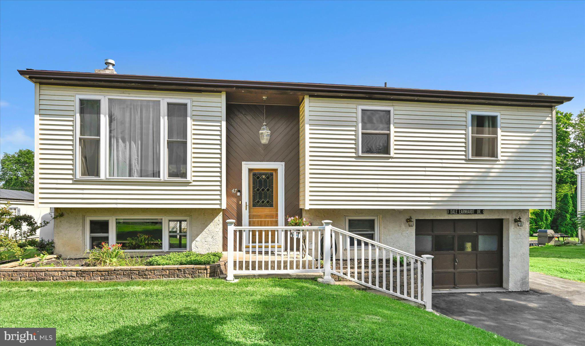 CHARMING DALE - Residential