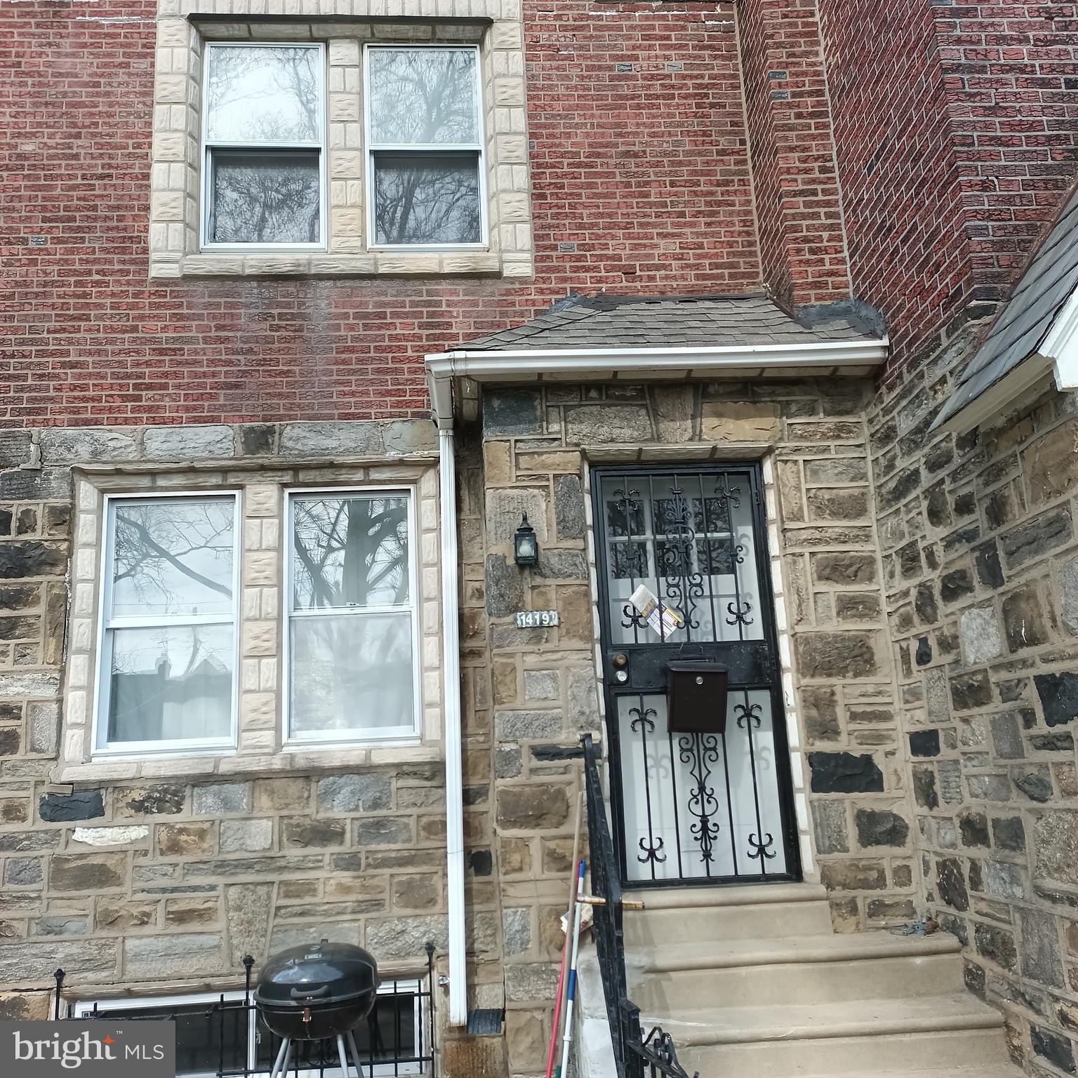 Large 3 bedroom newly renovated 18 ft footage wide row house in desirable area. New roof, skylight, and downspout drainpipe 2025! The property also features freshly painted walls, new flooring on the first floor, hardwood kitchen cabinets, and finished basement. Outside front is the spacious lawn and metal fenced patio. Property sells as is.