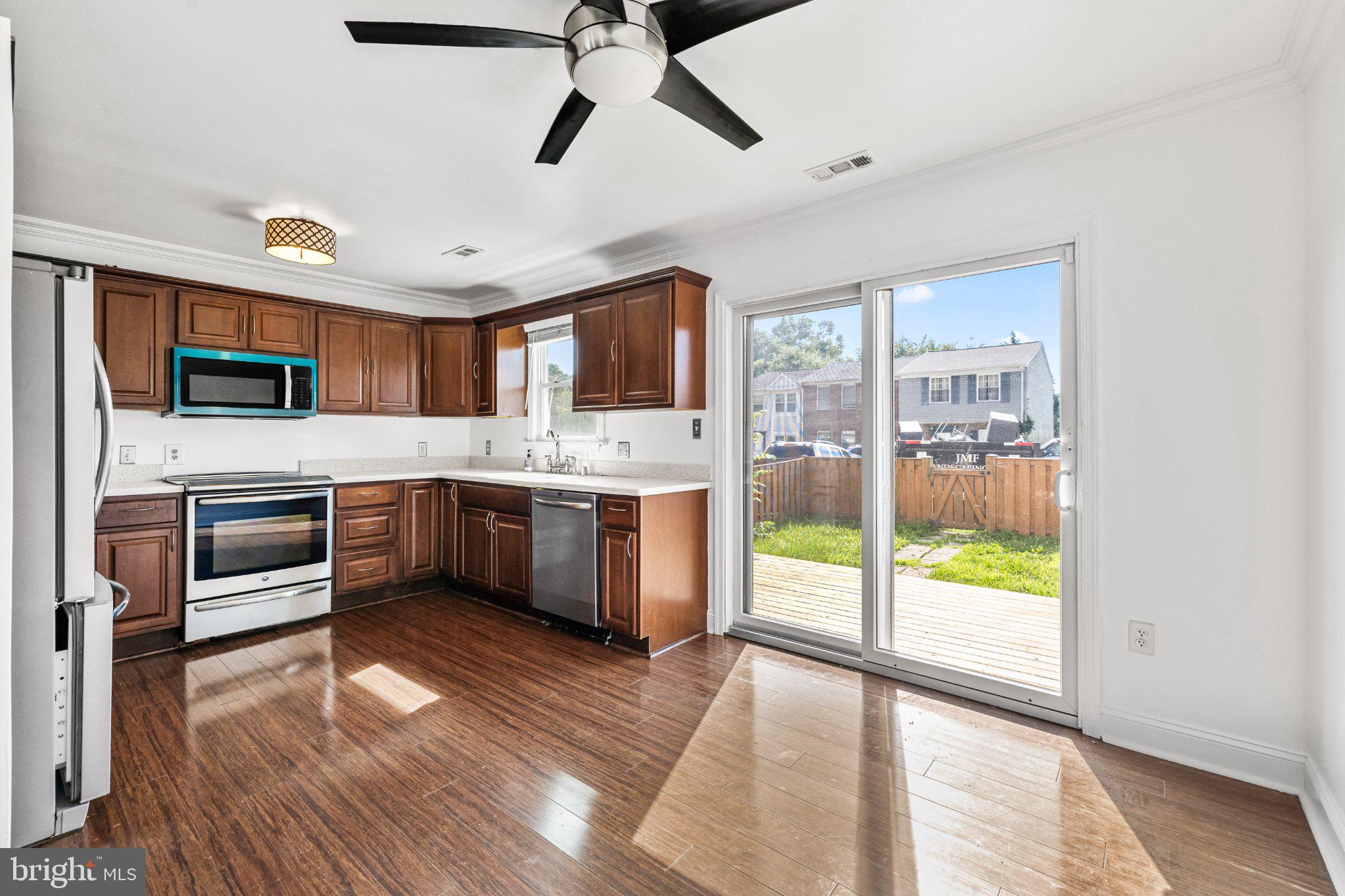 MARINE OAKS VILLAGE - Residential