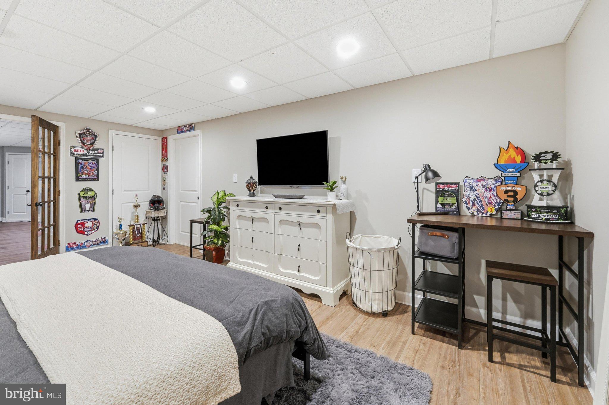 UTICA MILLS FARMETTES - Residential