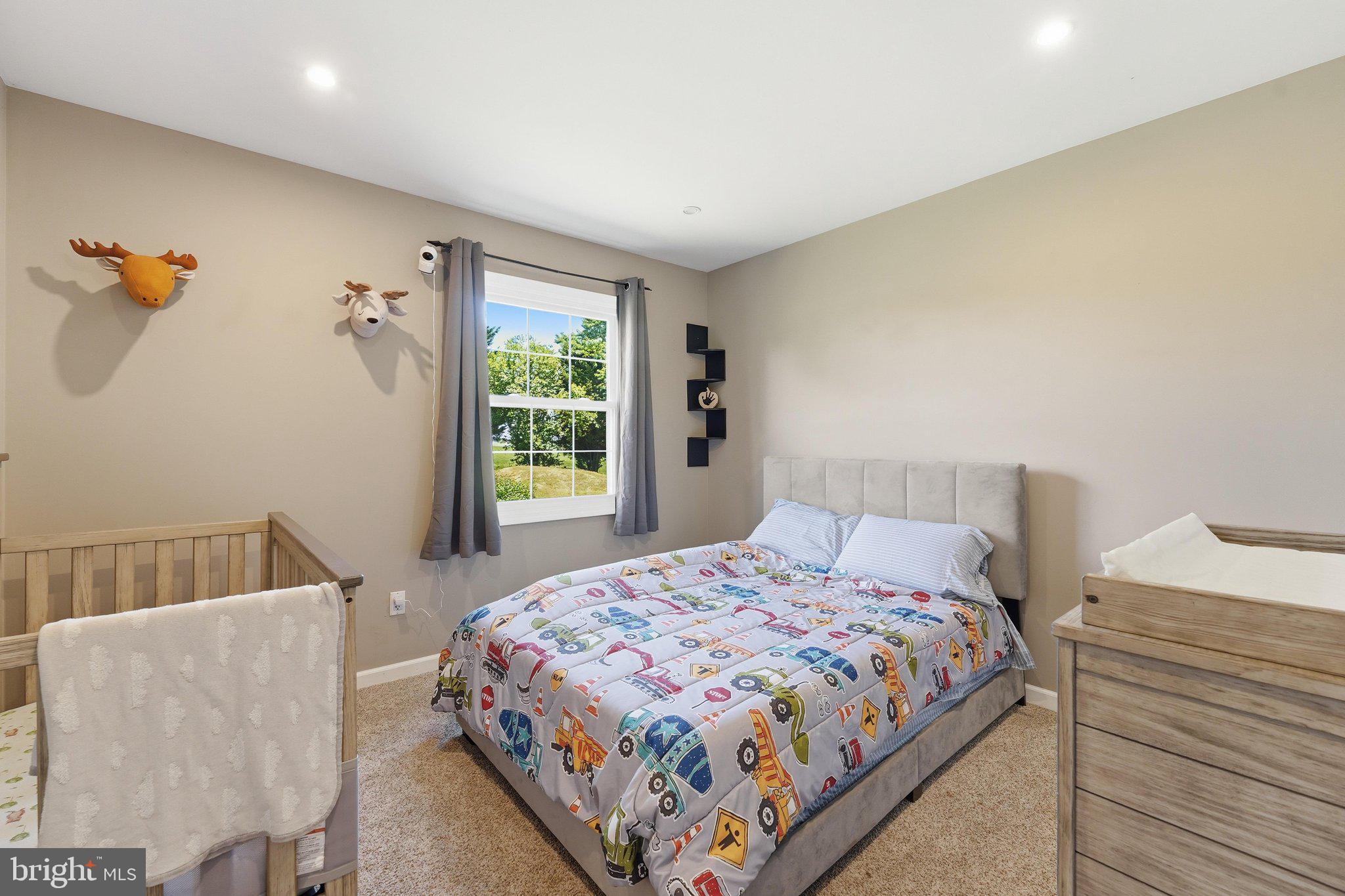 UTICA MILLS FARMETTES - Residential