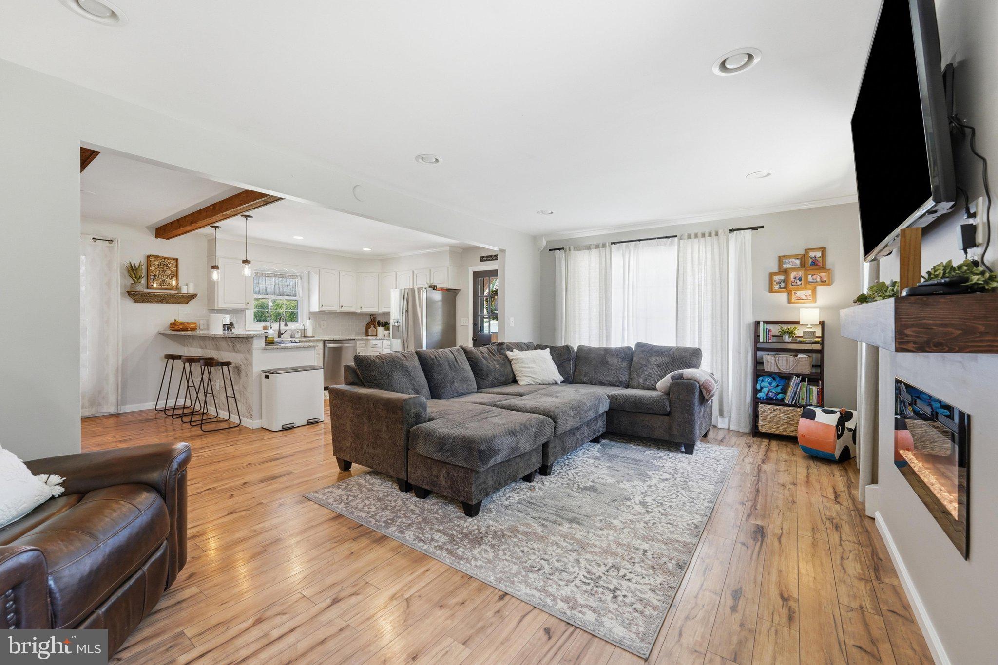 UTICA MILLS FARMETTES - Residential