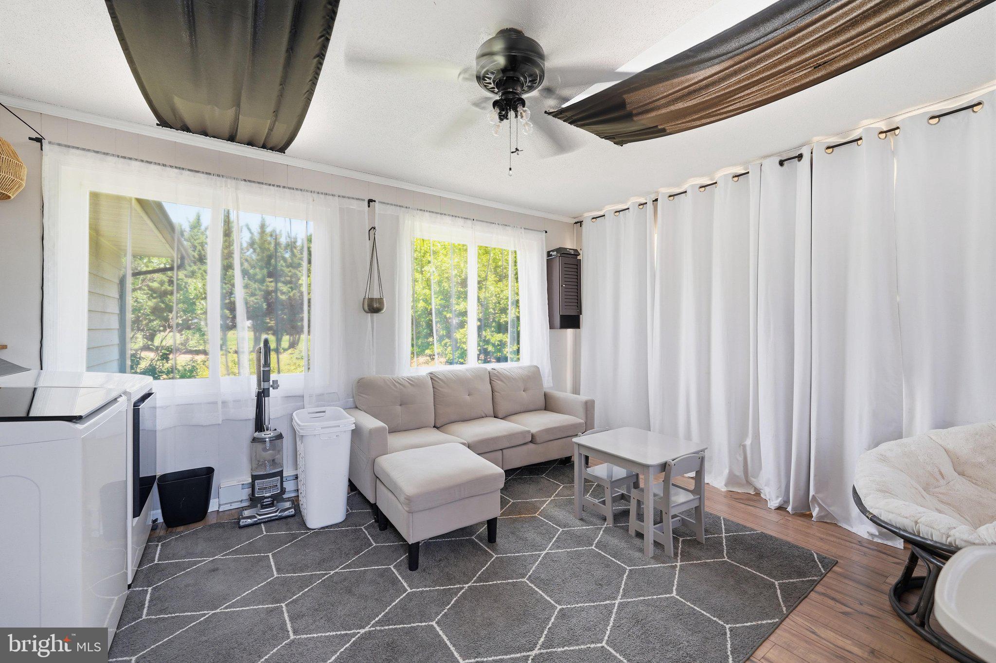 UTICA MILLS FARMETTES - Residential