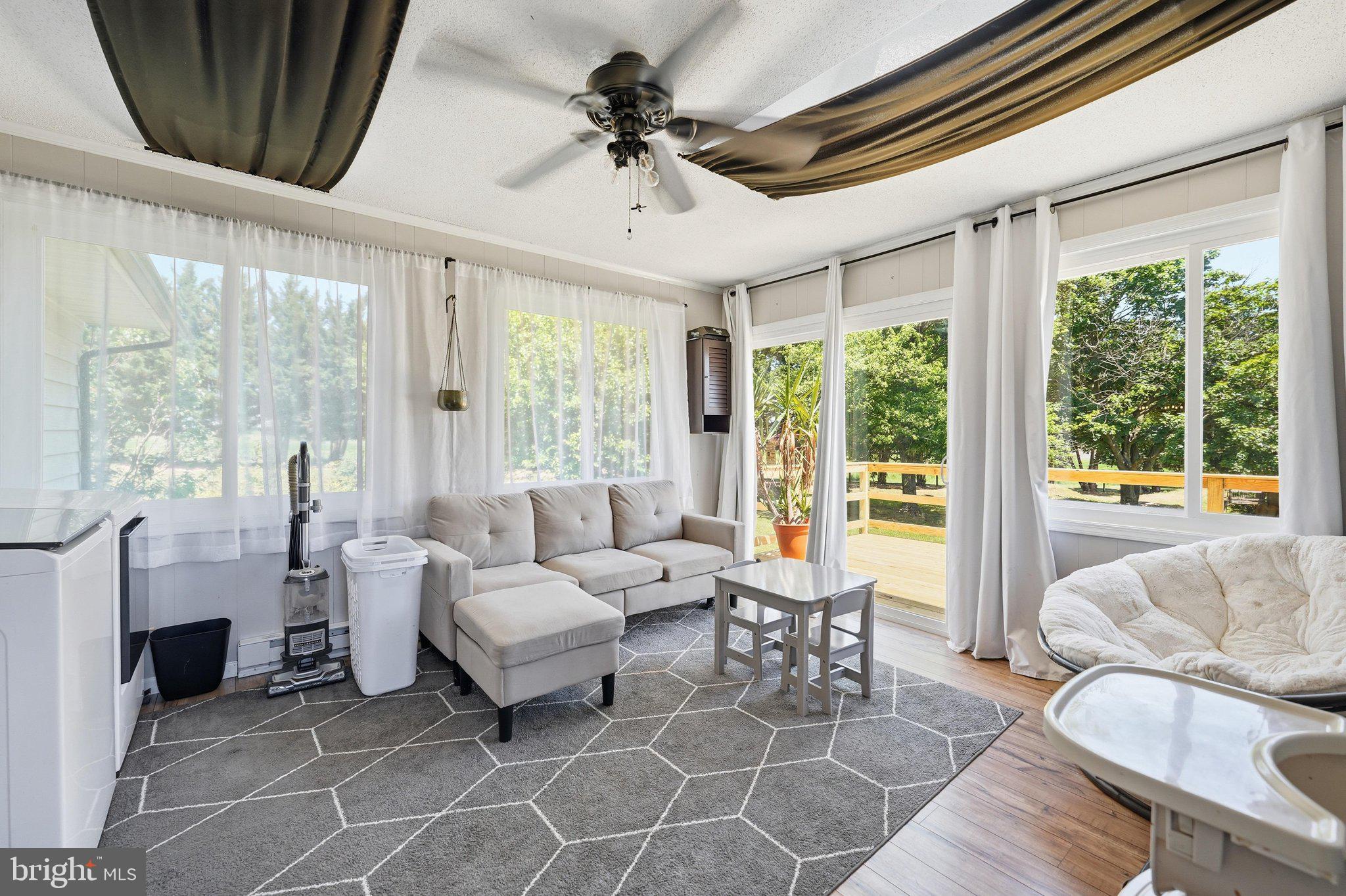 UTICA MILLS FARMETTES - Residential