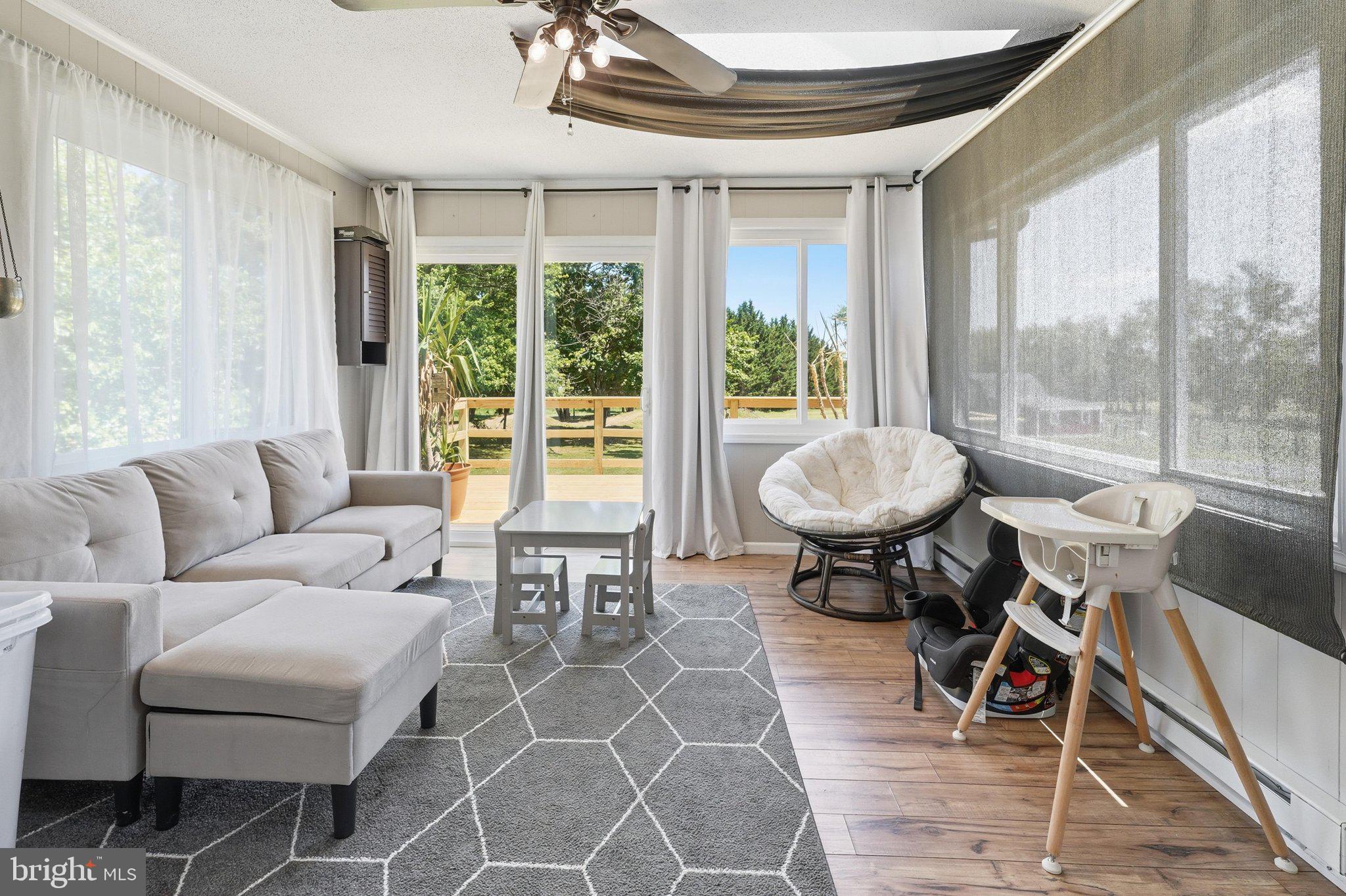 UTICA MILLS FARMETTES - Residential