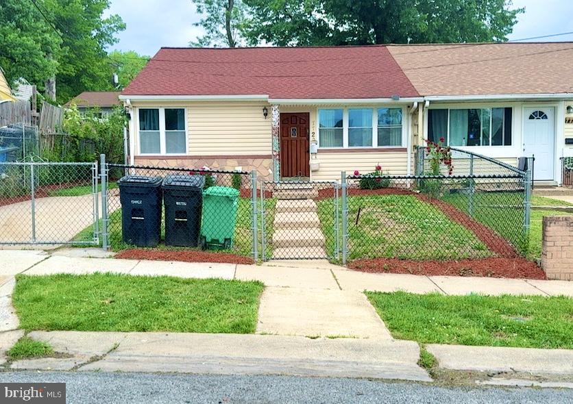 PALMER PARK - Residential Lease
