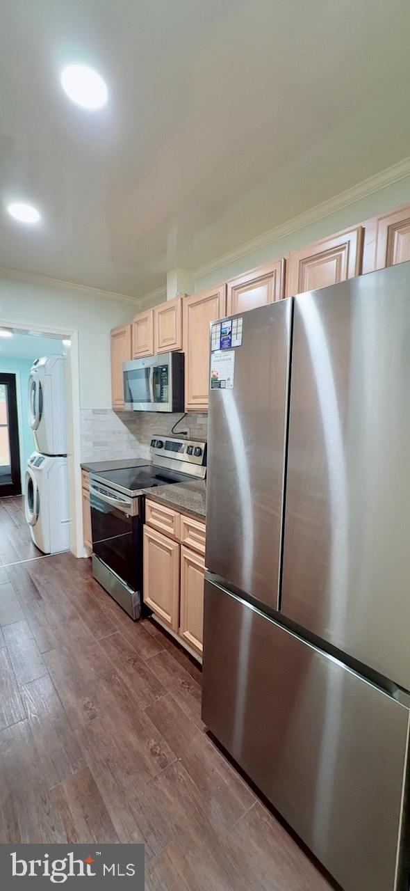 PALMER PARK - Residential Lease