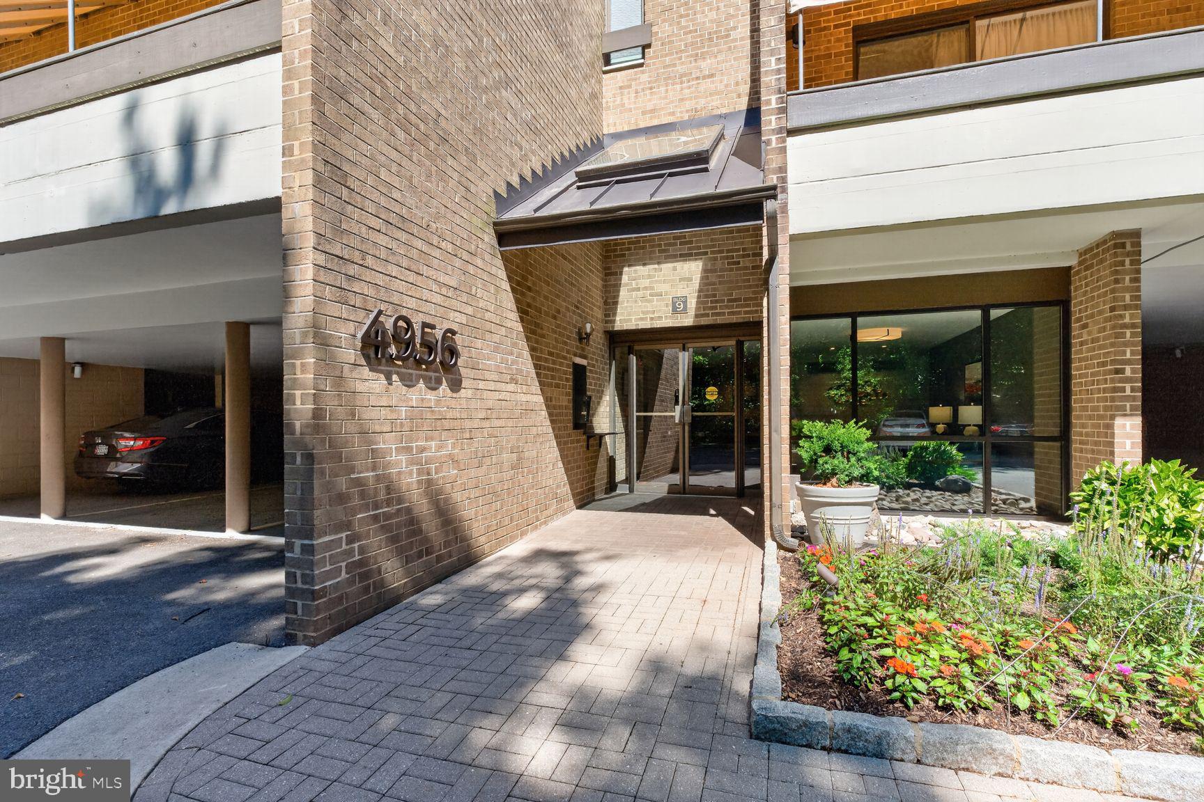 SUMNER VILLAGE - Residential