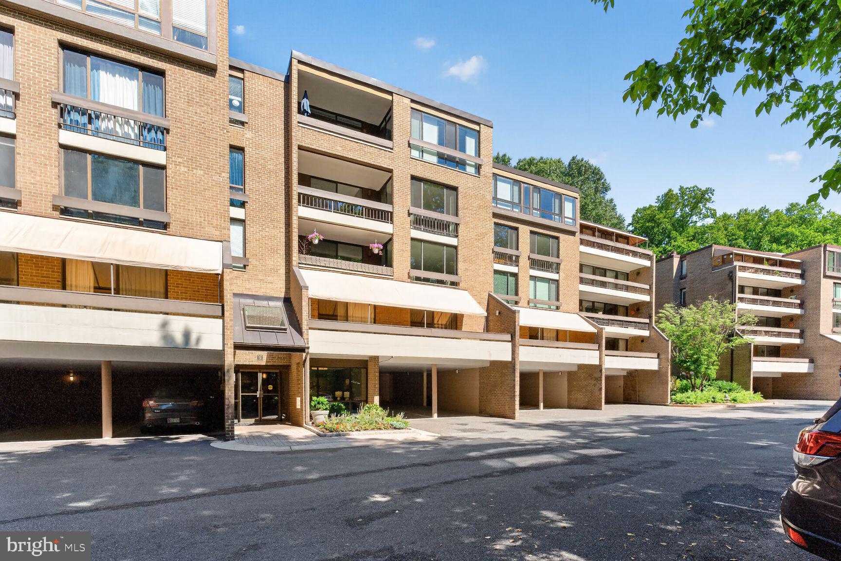 SUMNER VILLAGE - Residential