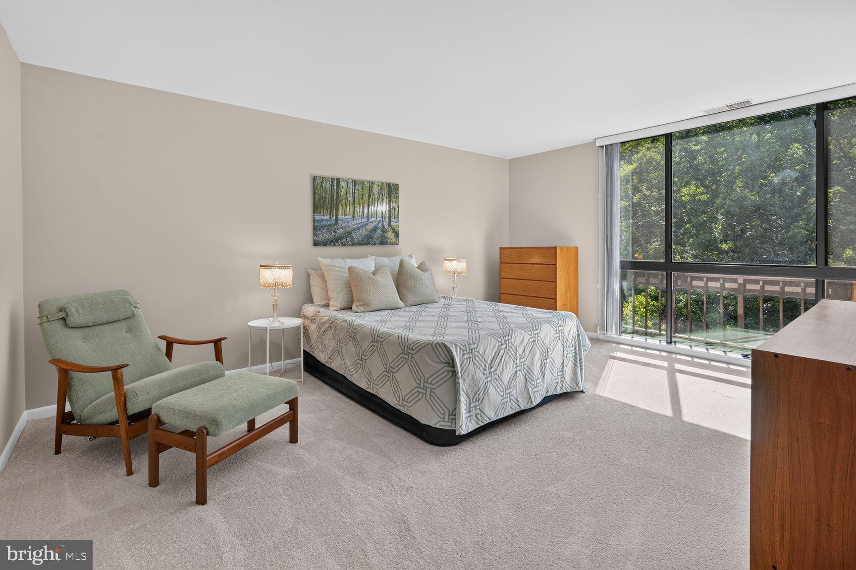 SUMNER VILLAGE - Residential
