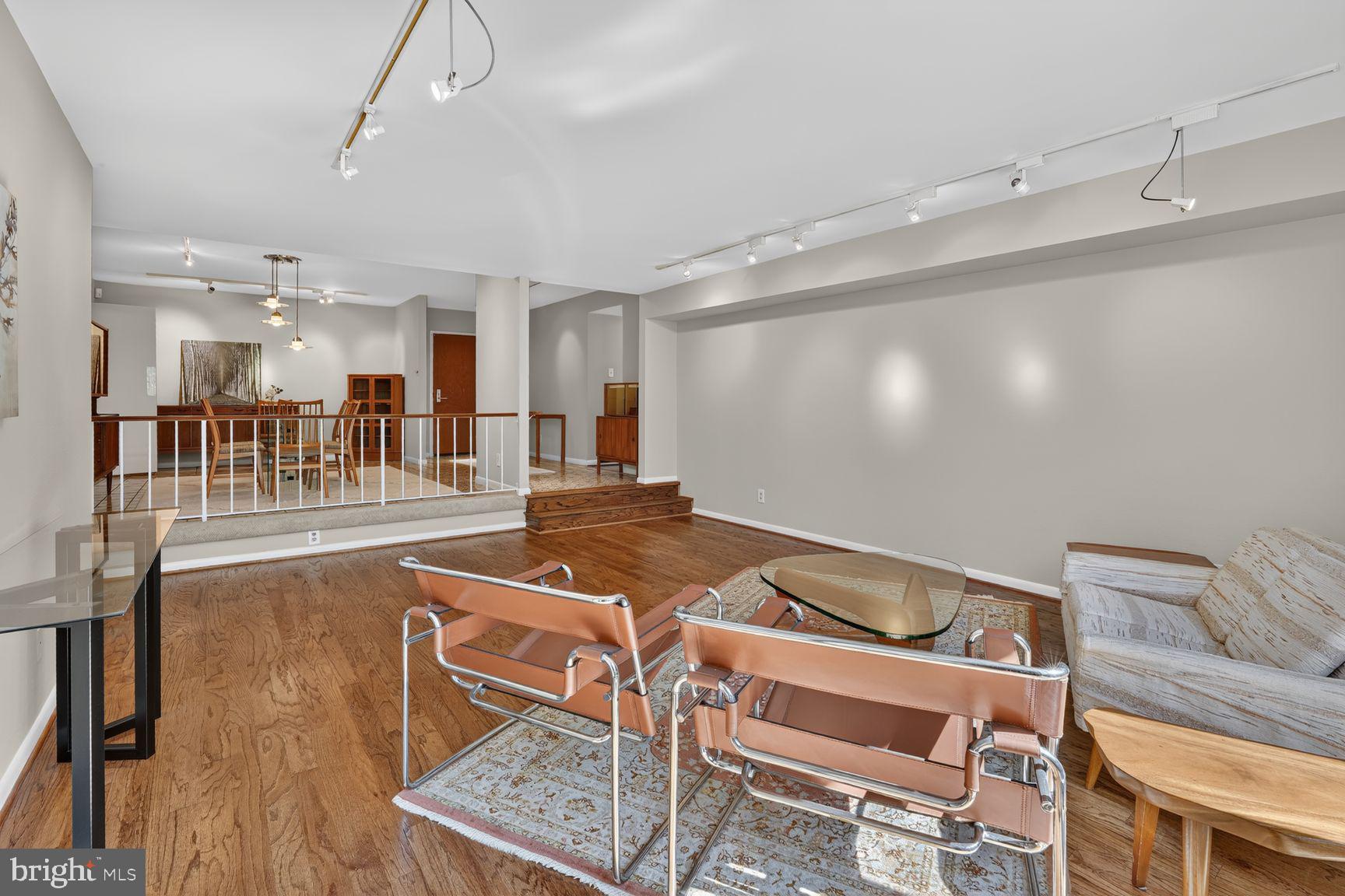 SUMNER VILLAGE - Residential