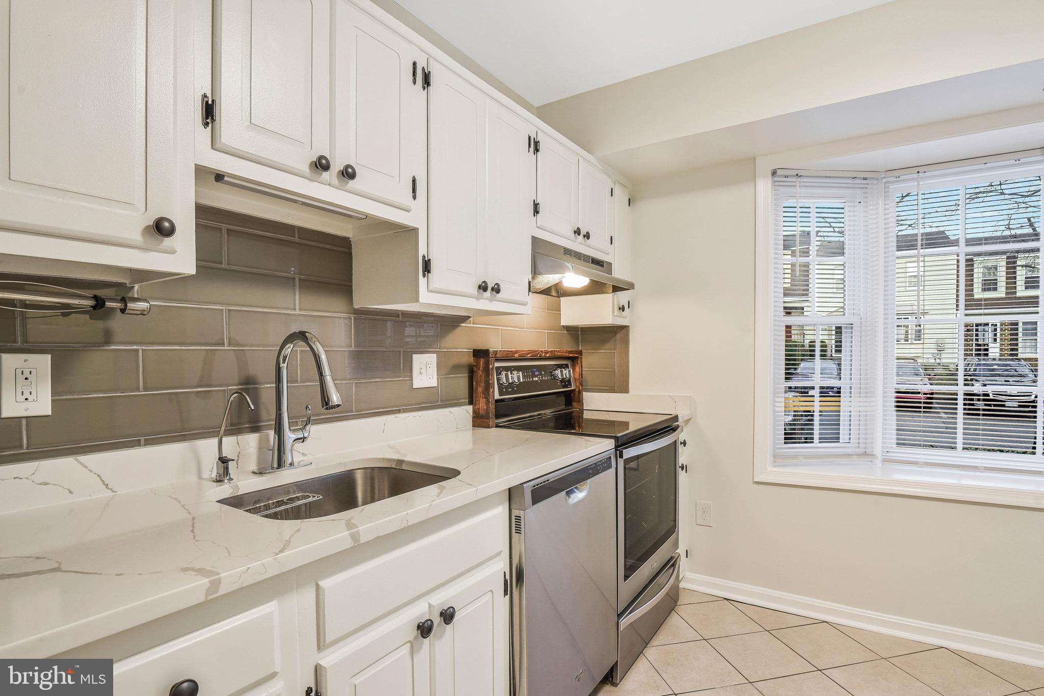 KEENE MILL WOODS - Residential