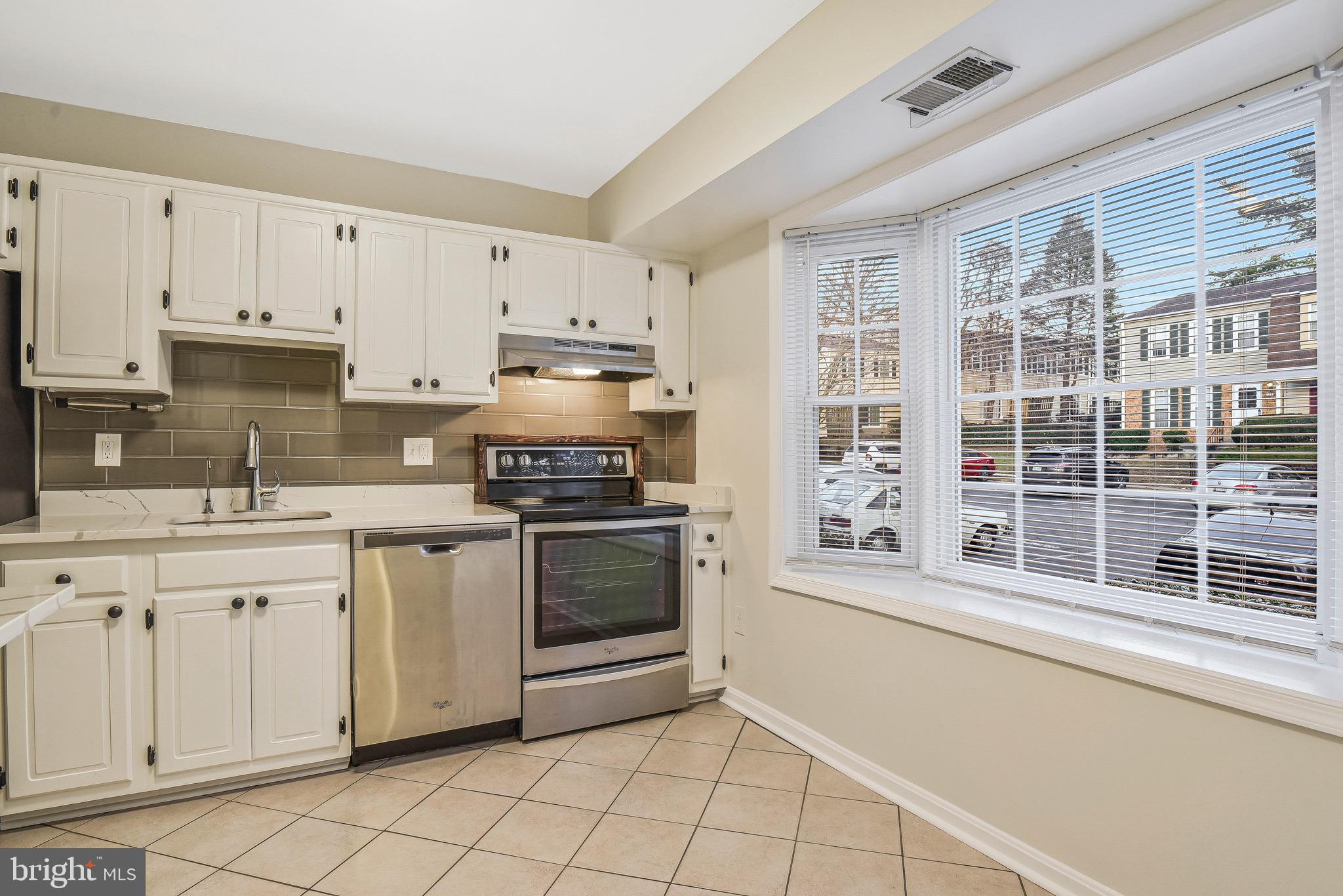 KEENE MILL WOODS - Residential