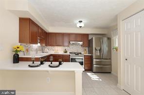 OLD BRIDGE ESTATES - Residential Lease