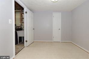 OLD BRIDGE ESTATES - Residential Lease