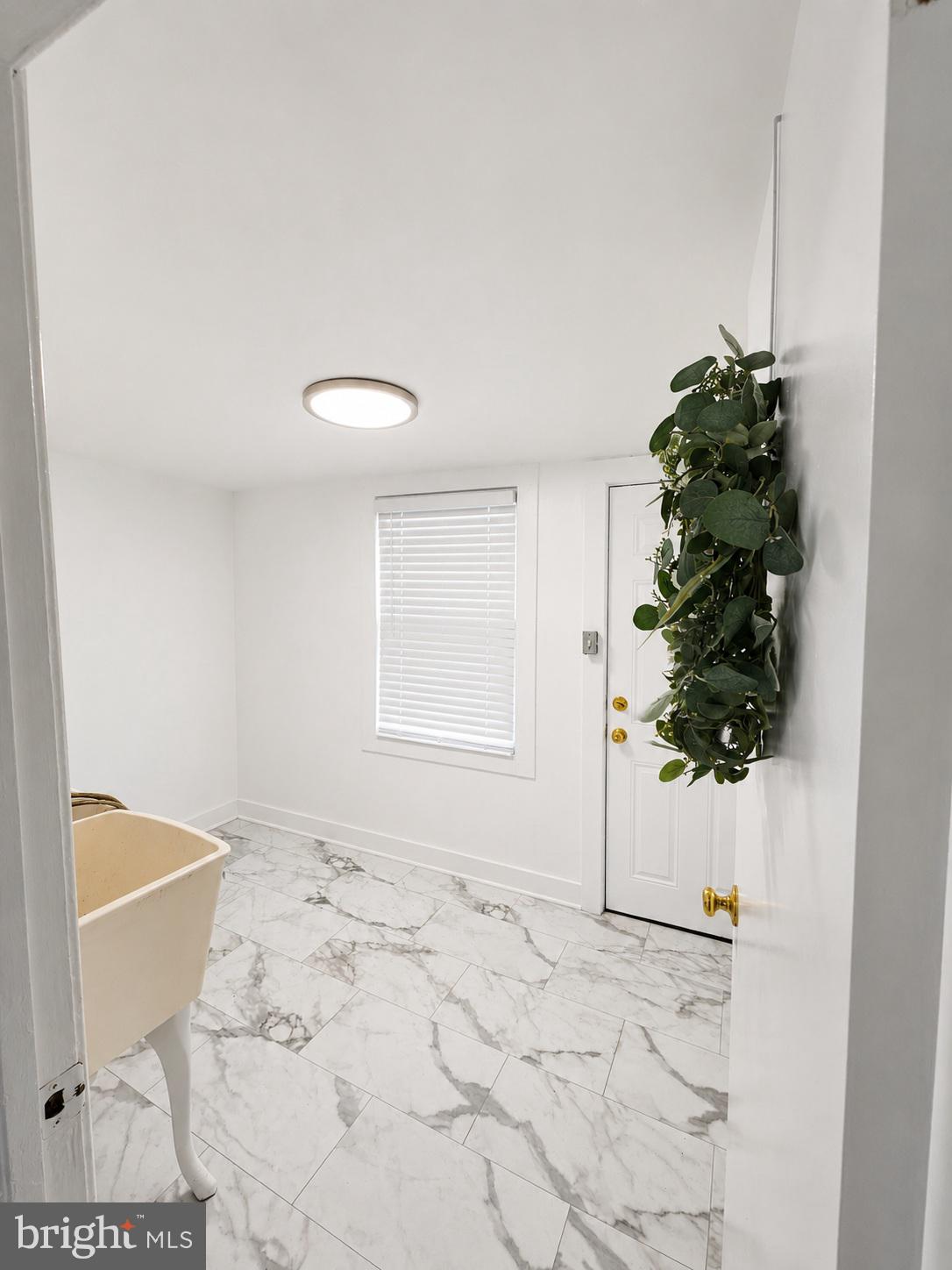 BRIDESBURG - Residential