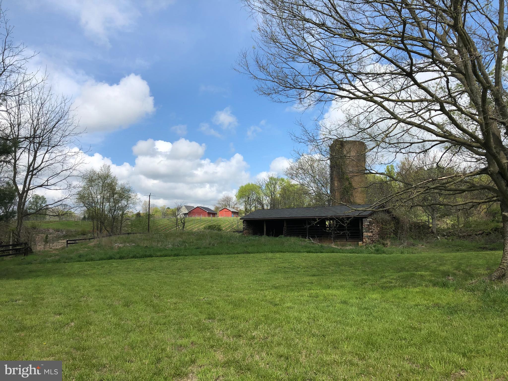 WATERFORD - Farm