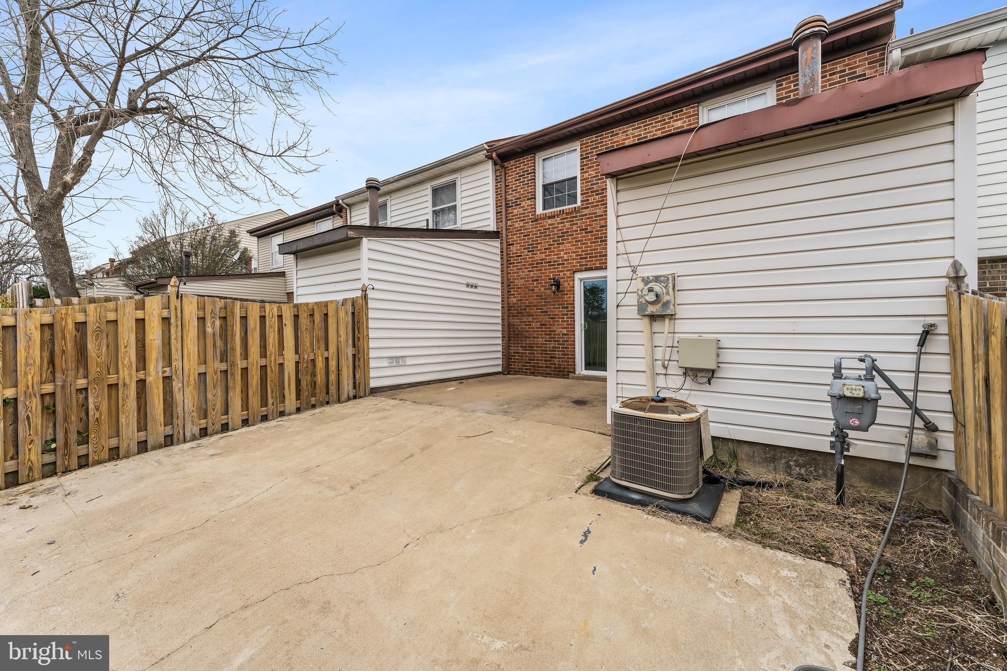 BERKELEY VILLAGE - Residential Lease