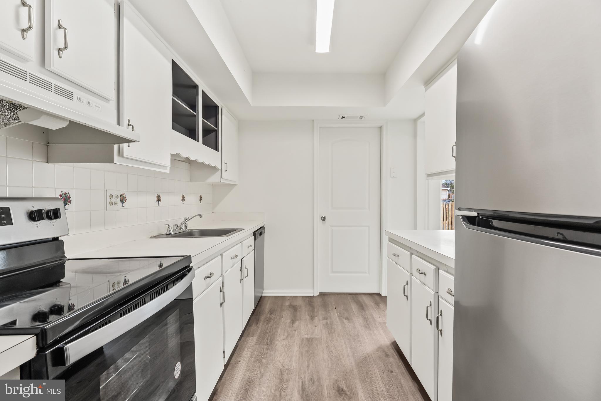 BERKELEY VILLAGE - Residential Lease