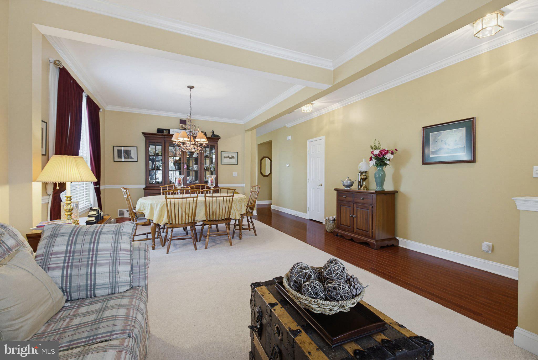 FOUR SEASONS AT ELM TREE - Residential