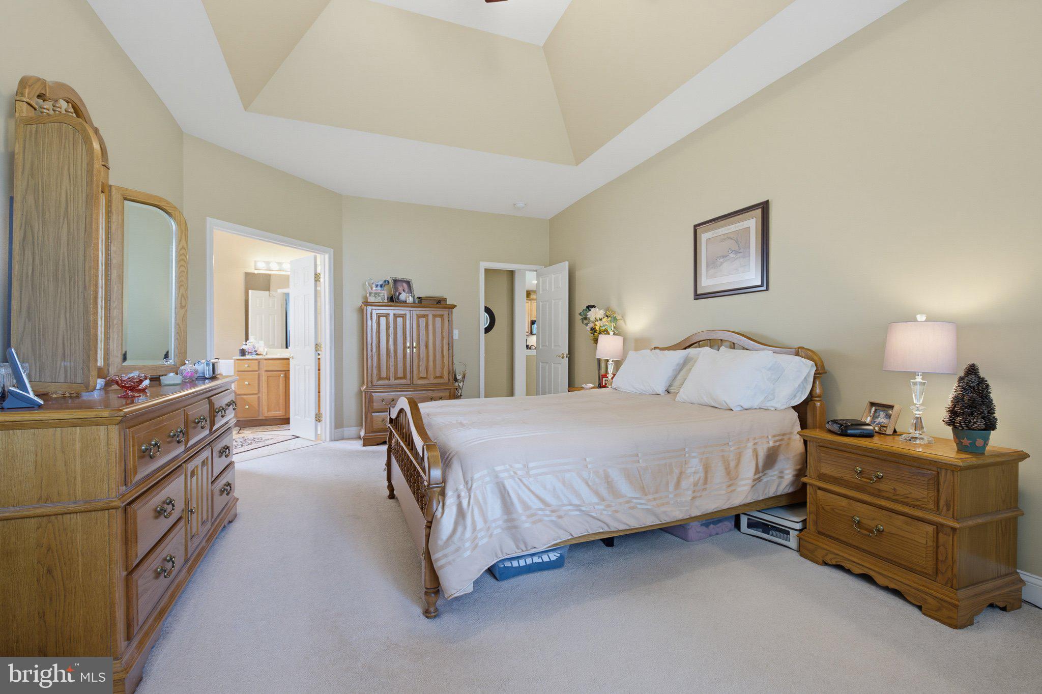 FOUR SEASONS AT ELM TREE - Residential